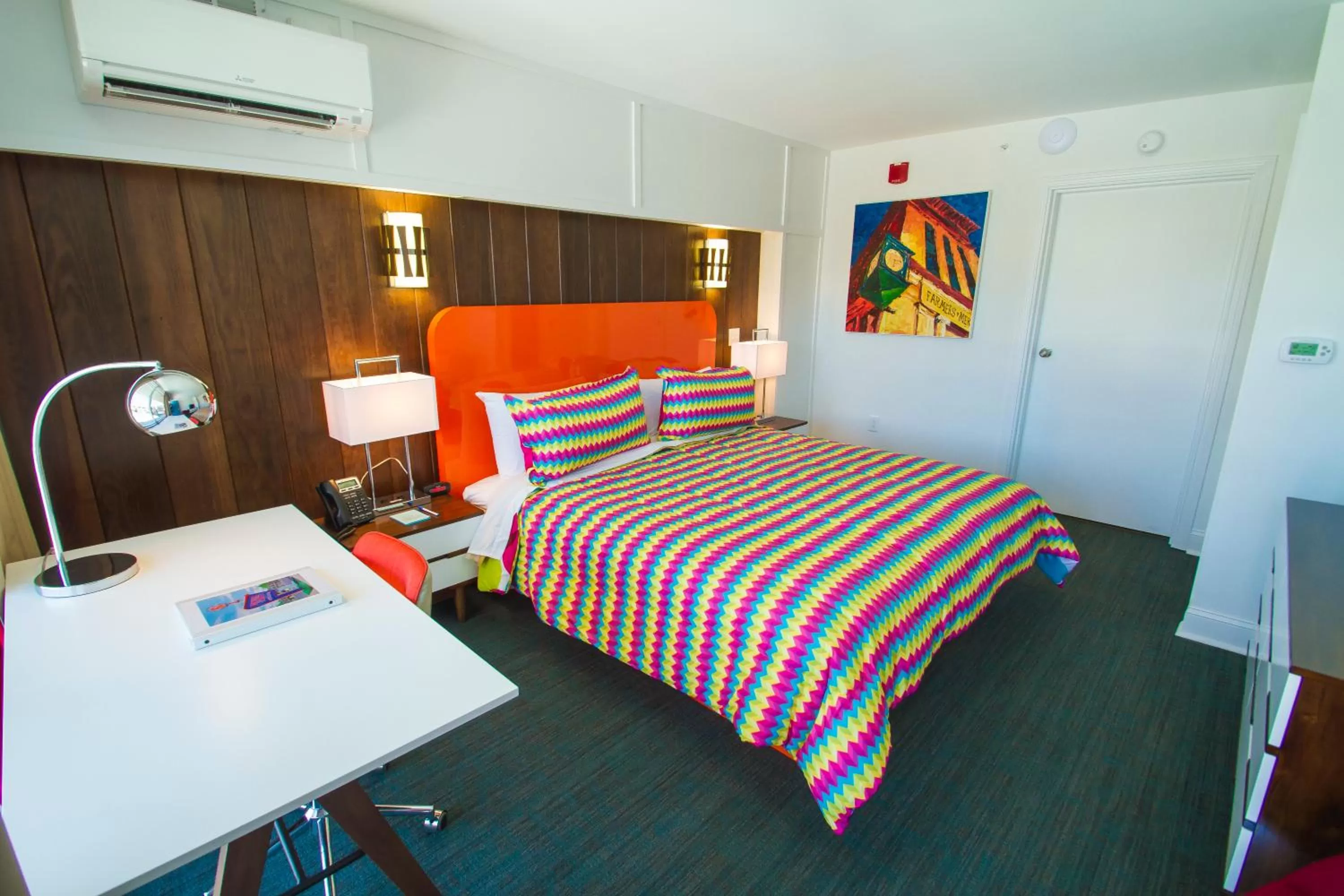 Bed in Mother Earth Motor Lodge