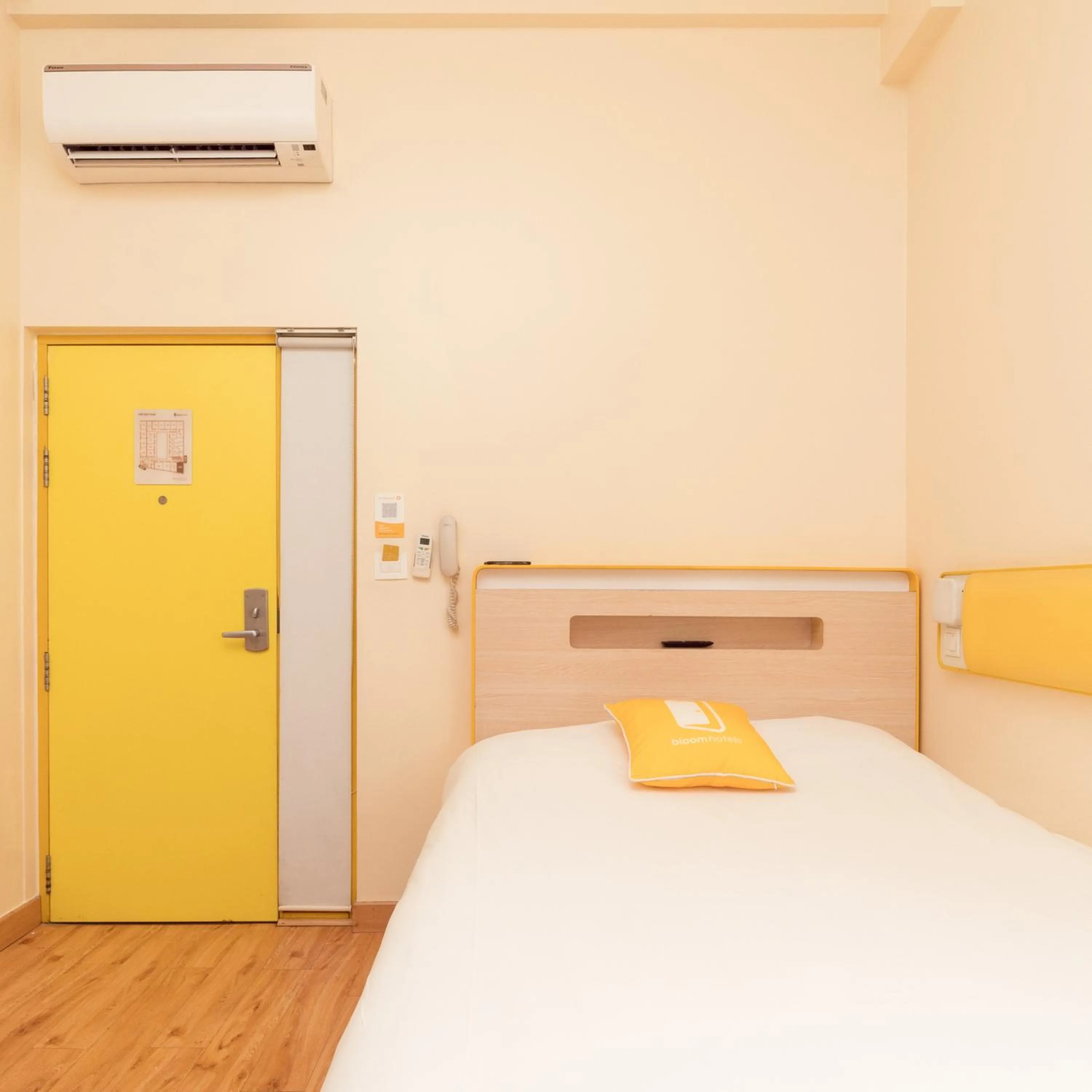 Bed in Bloomrooms @ New Delhi Railway Station