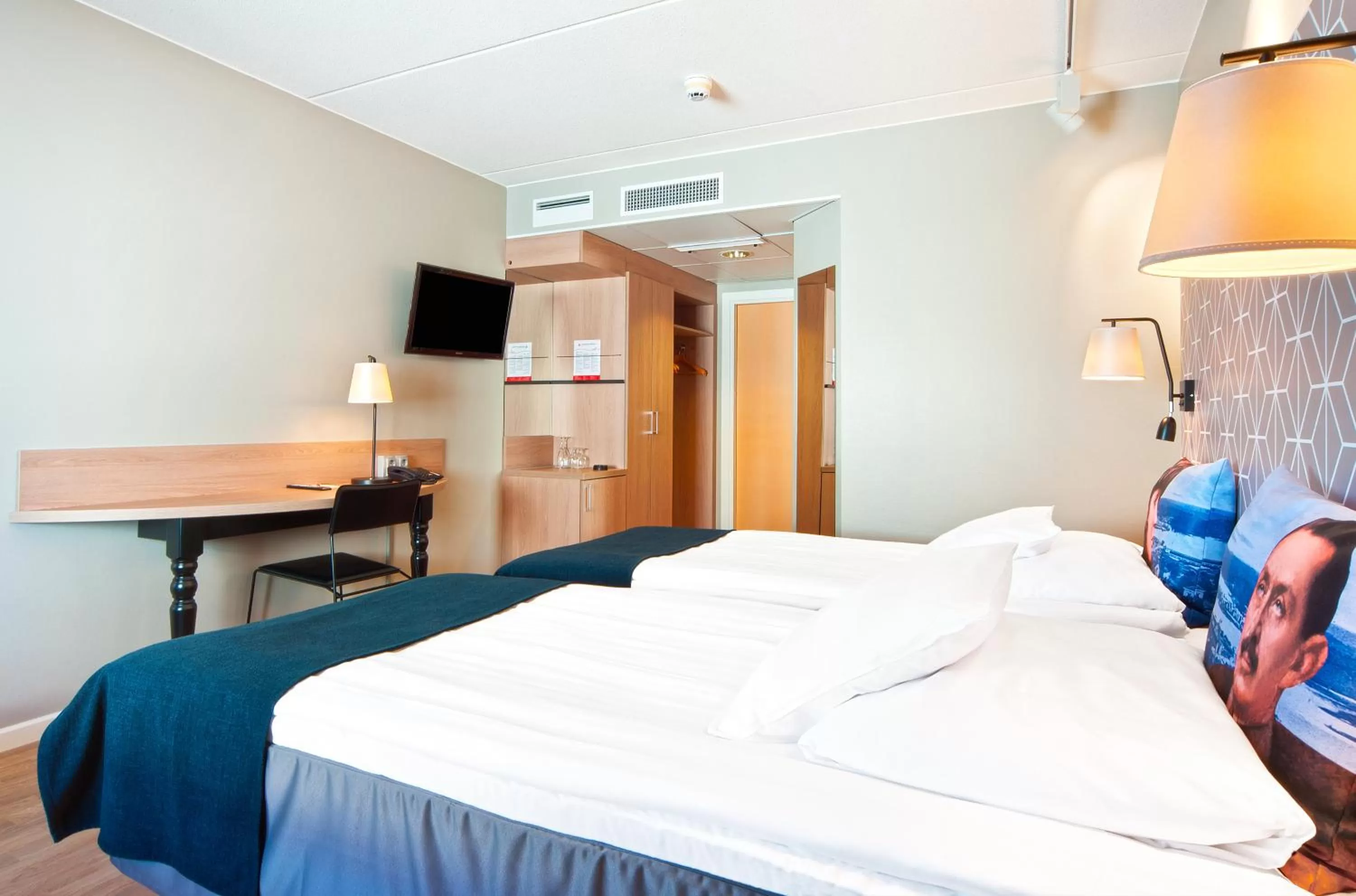 Bed in Original Sokos Hotel Vaakuna Mikkeli