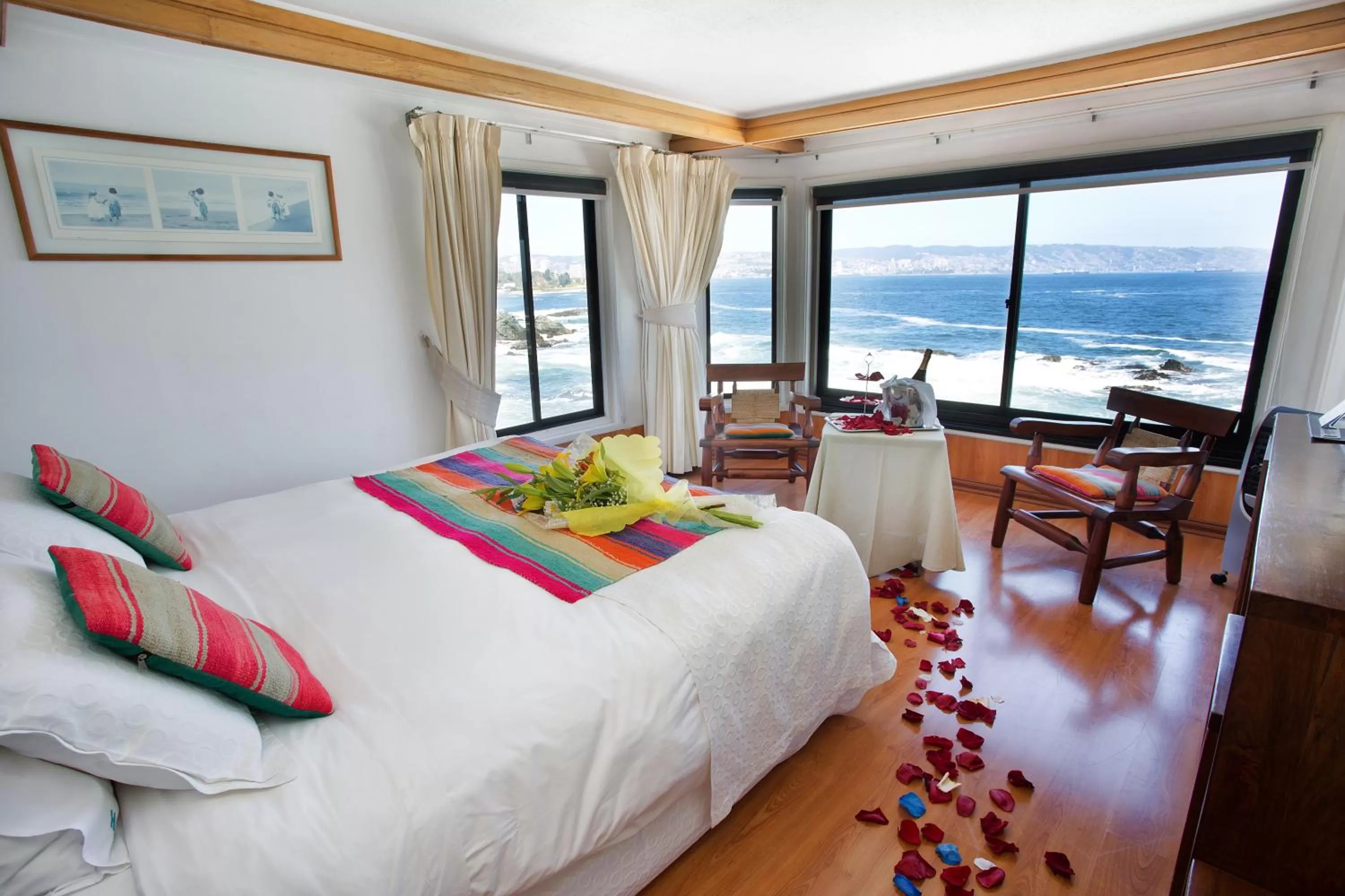 Bed in Hotel Oceanic