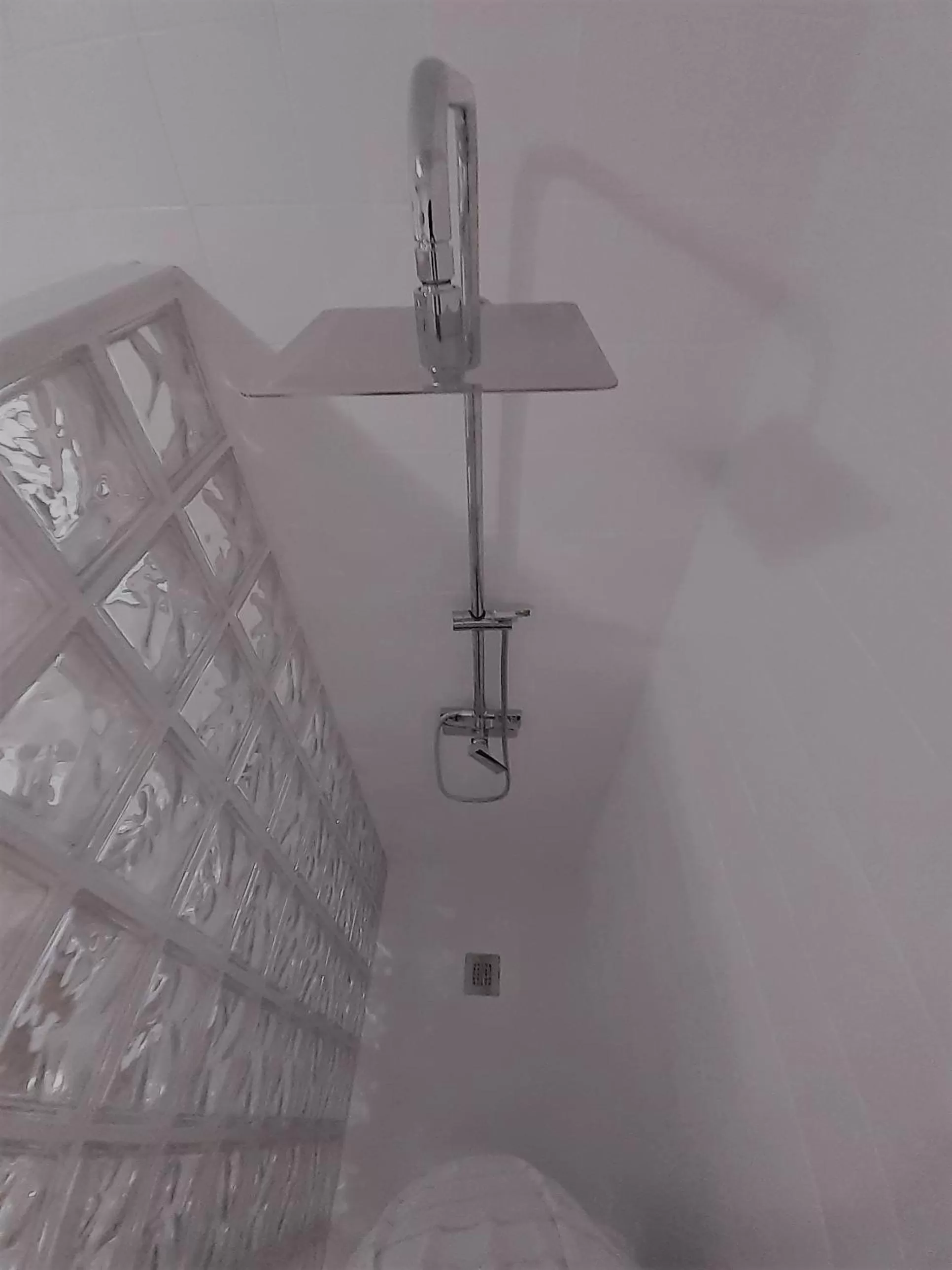 Shower, Bathroom in Casa Loro Loco B&B