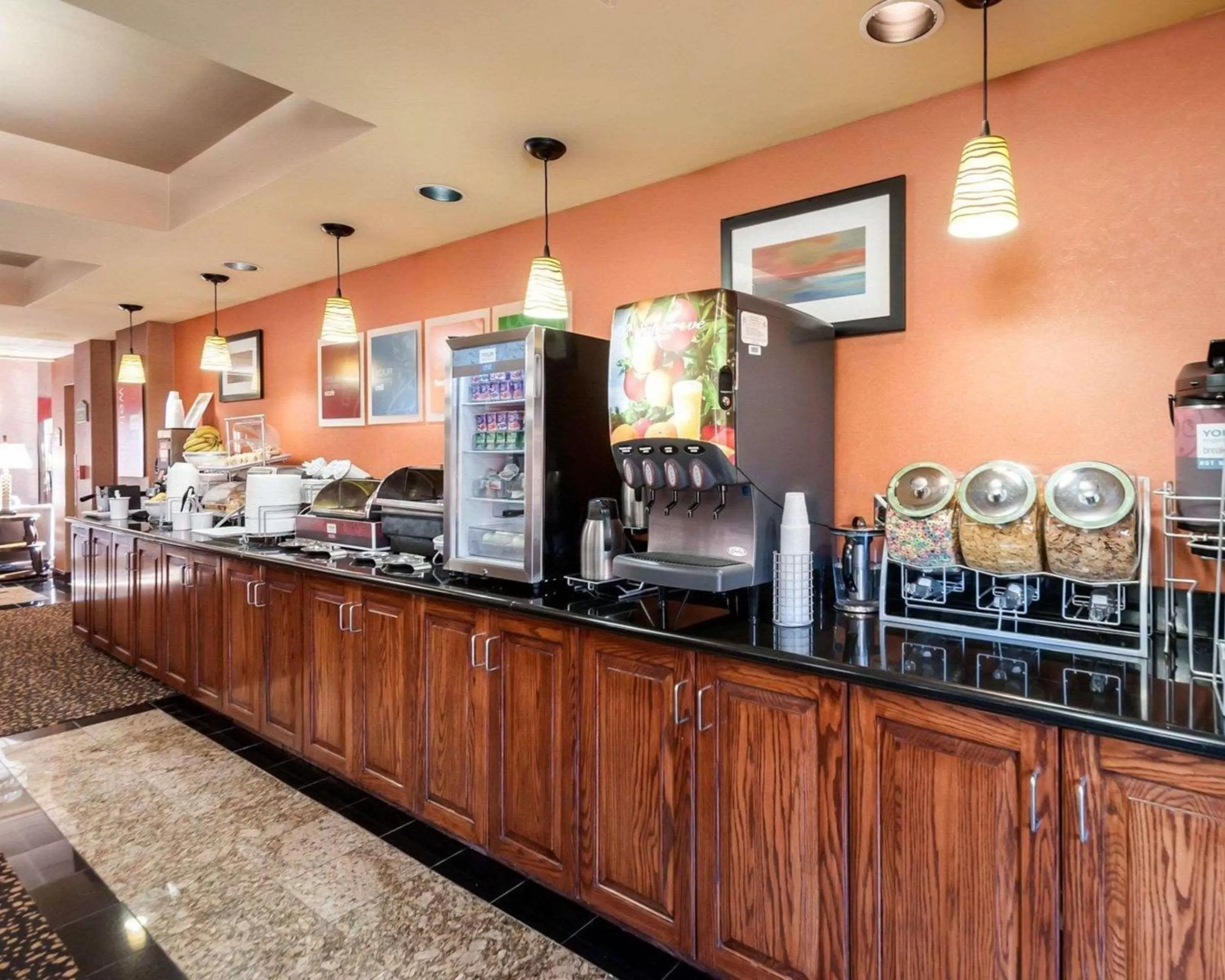 Restaurant/places to eat in Comfort Suites Dulles Airport