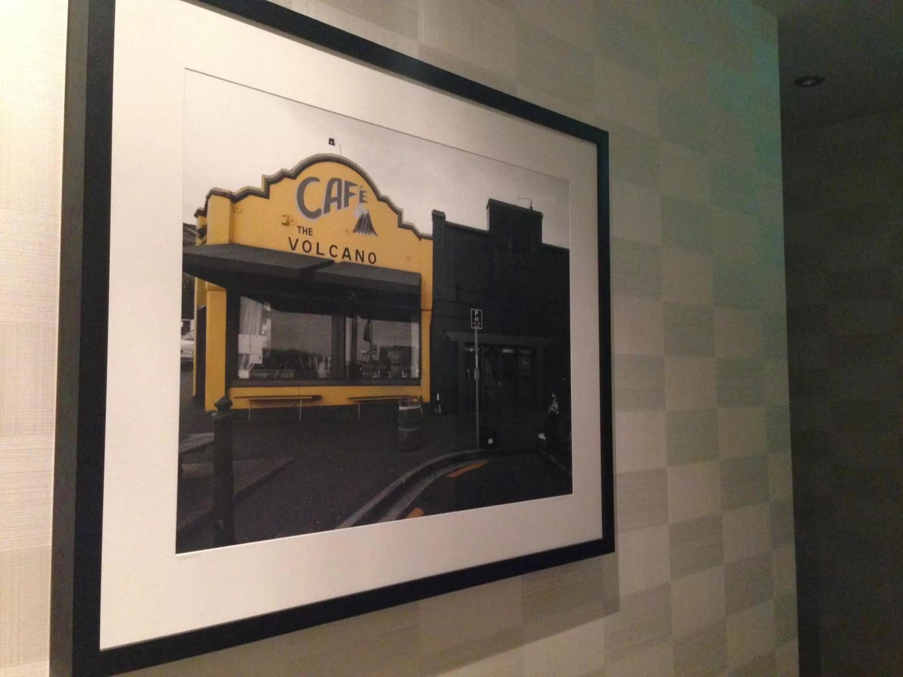 Decorative detail in Hotel 115