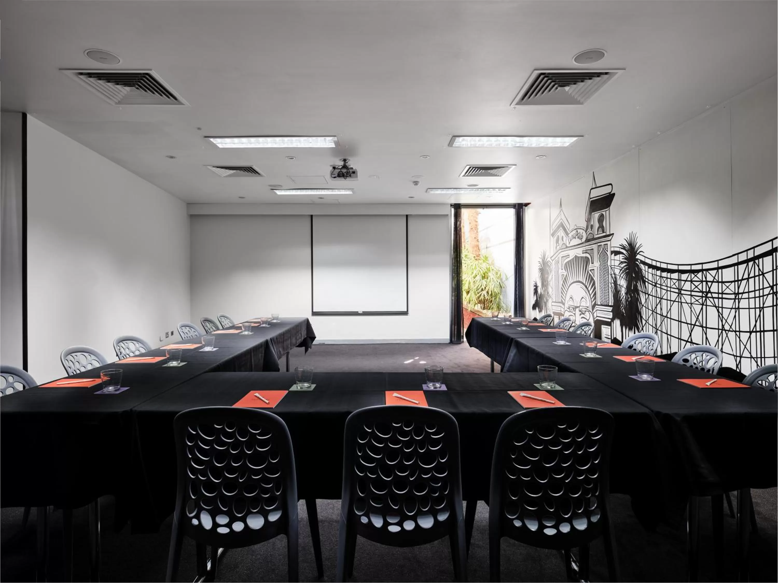 Meeting/conference room in Saint Kilda Beach Hotel