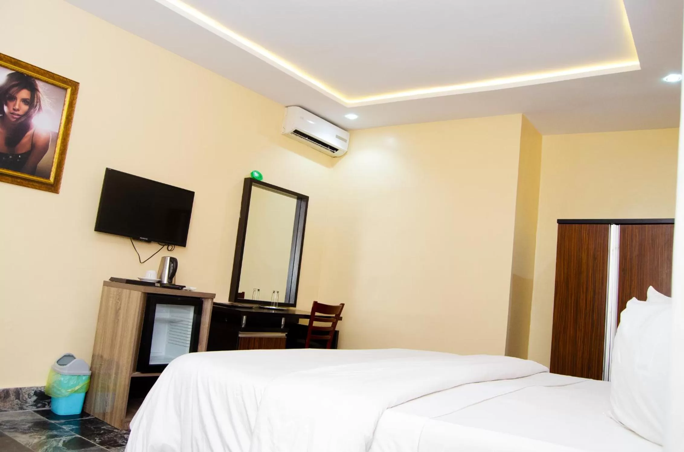 Bed in Residency Hotel Area11 Garki Abuja
