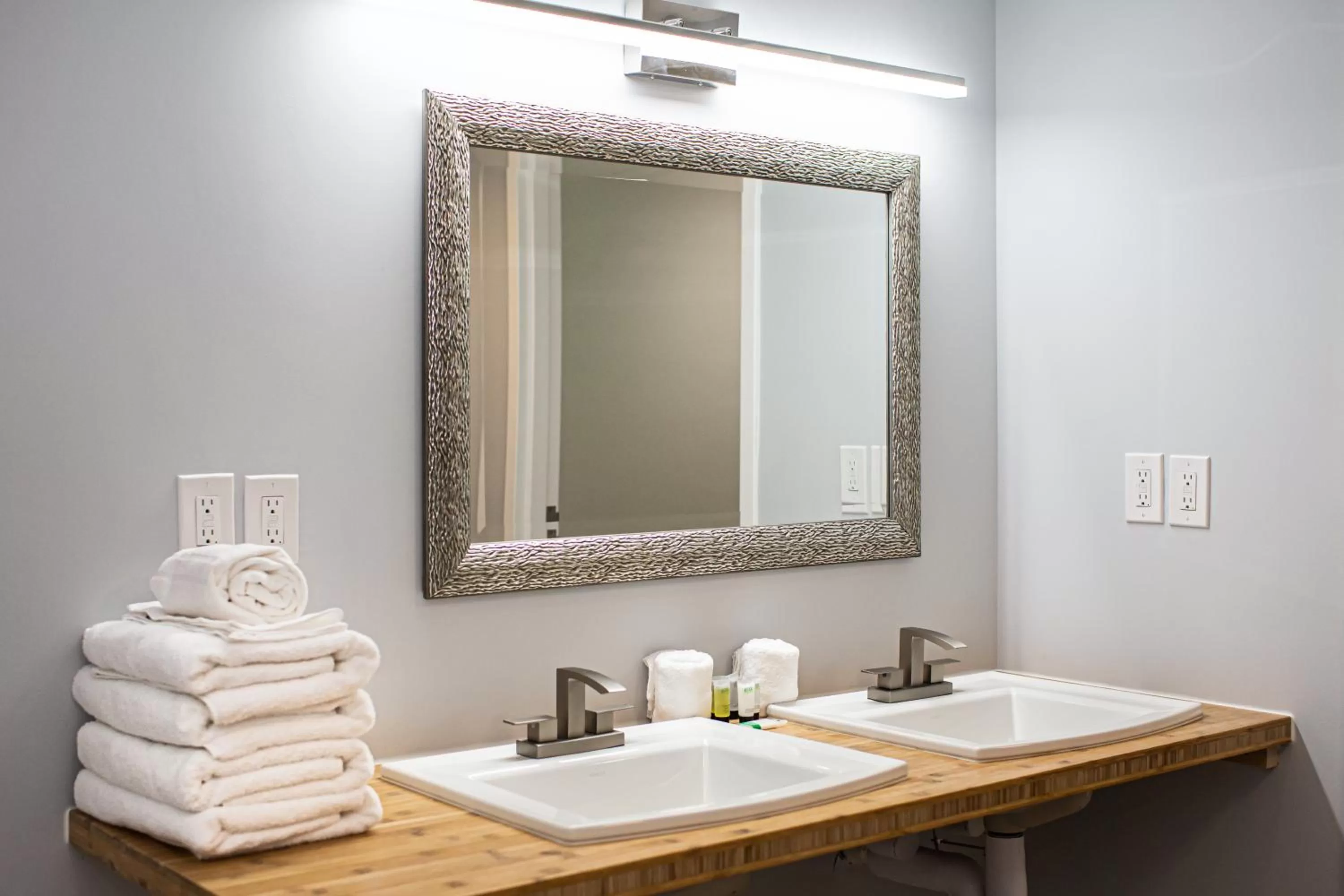 SKYLARANNA Resort & SPA