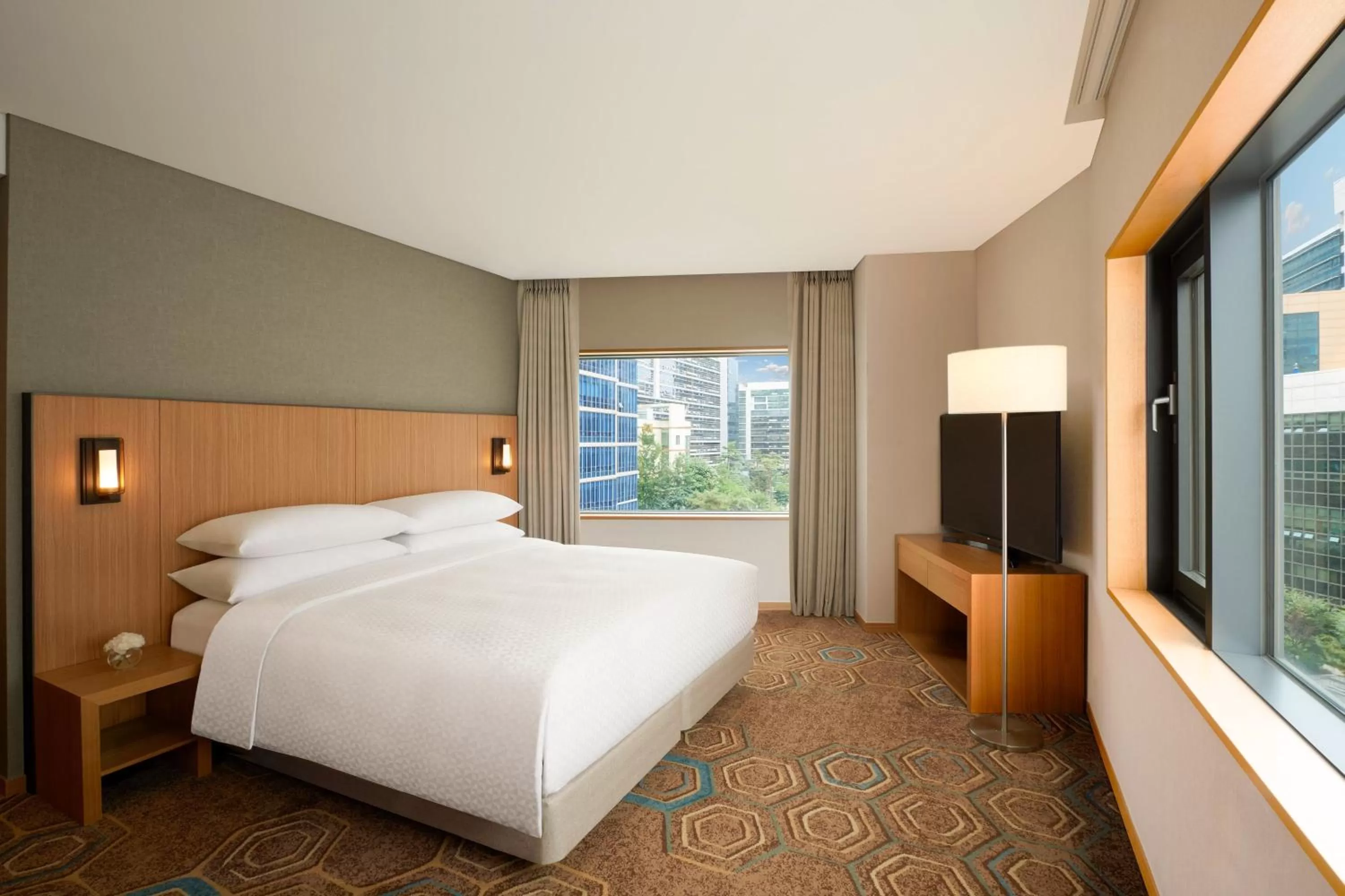 Photo of the whole room, Bed in Four Points by Sheraton Seoul, Guro