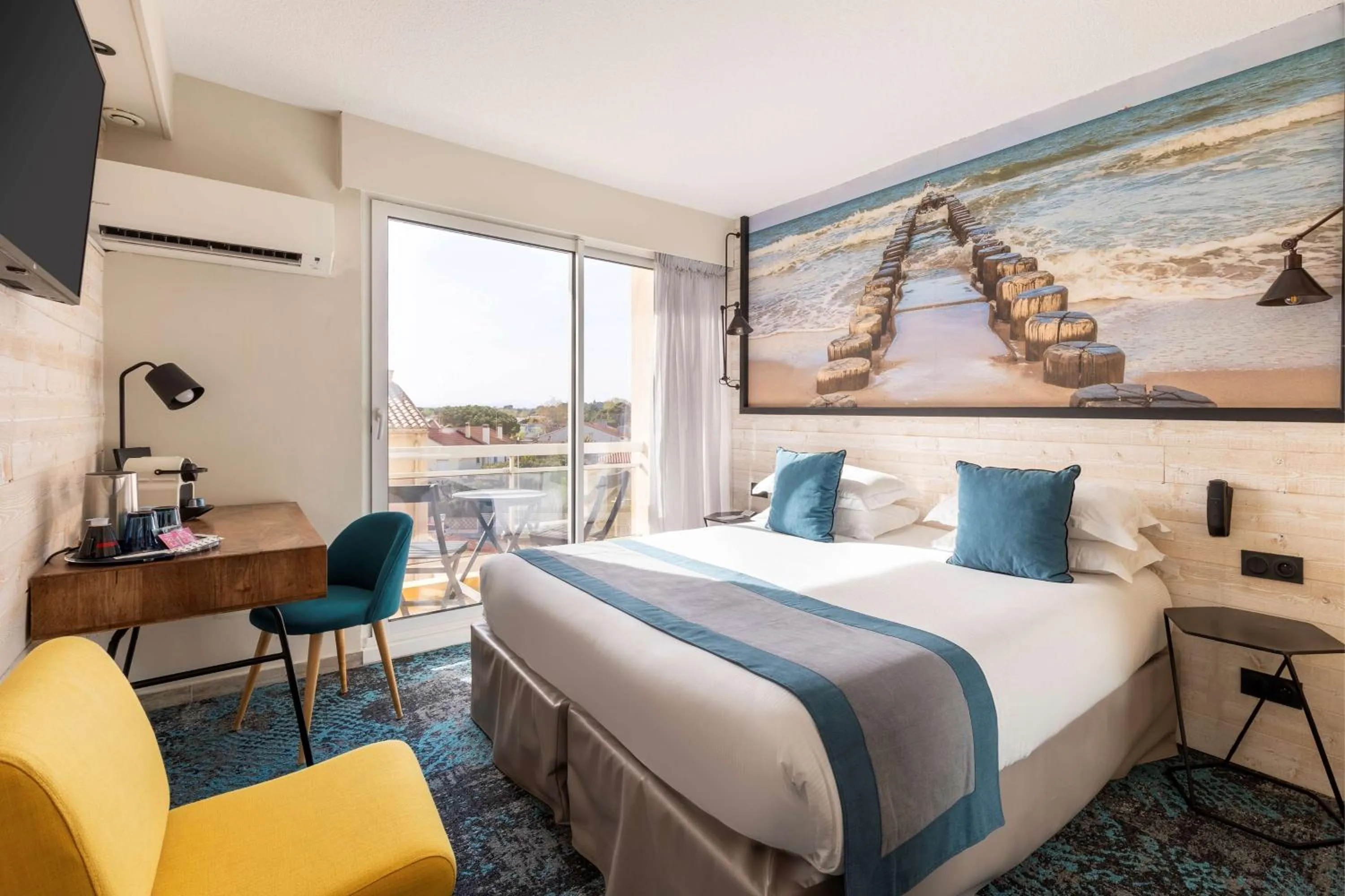 Bedroom, Bed in Best Western Plus Hotel Canet-Plage