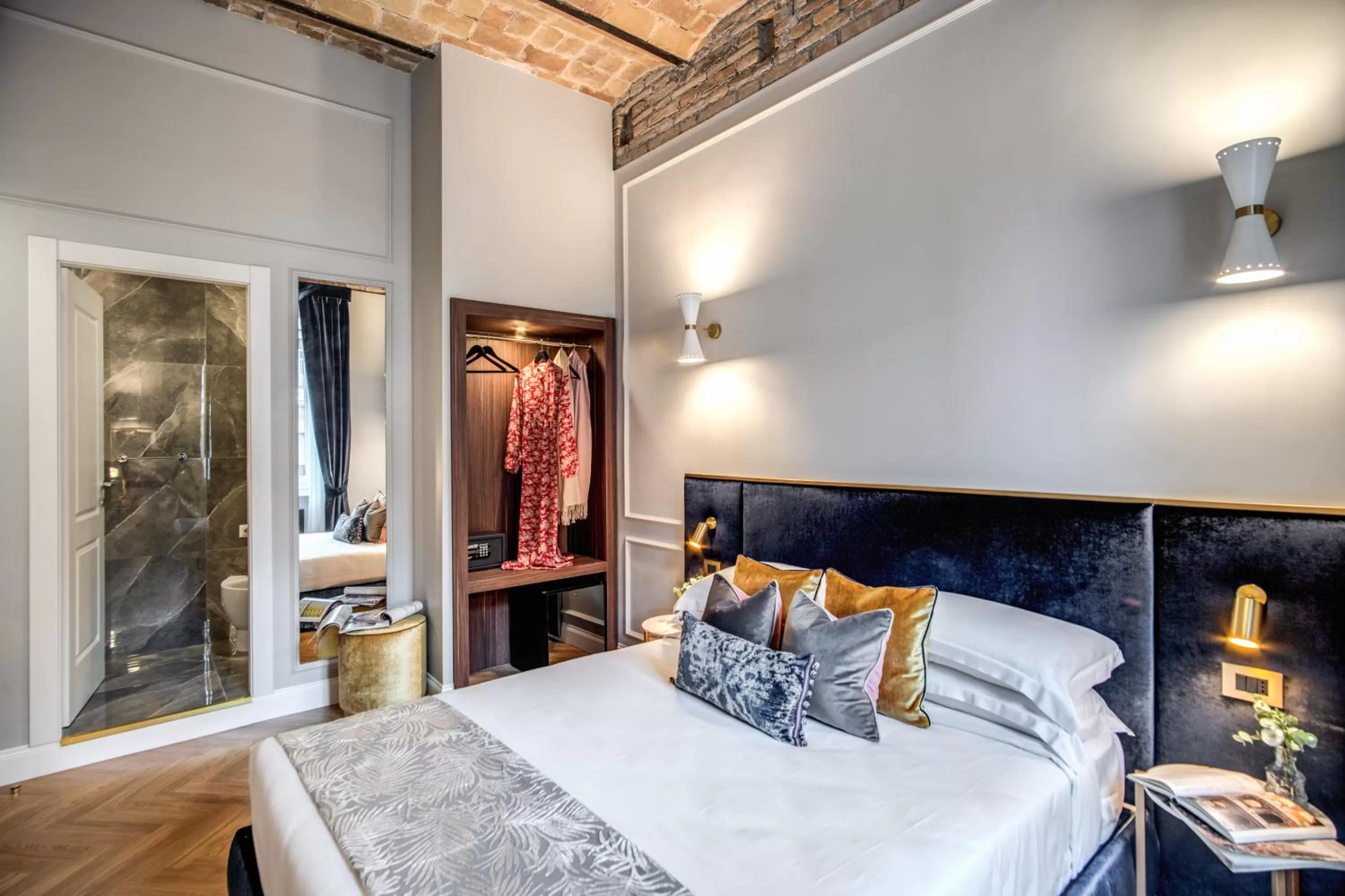 Bed in Tree Charme Augusto Boutique Hotel