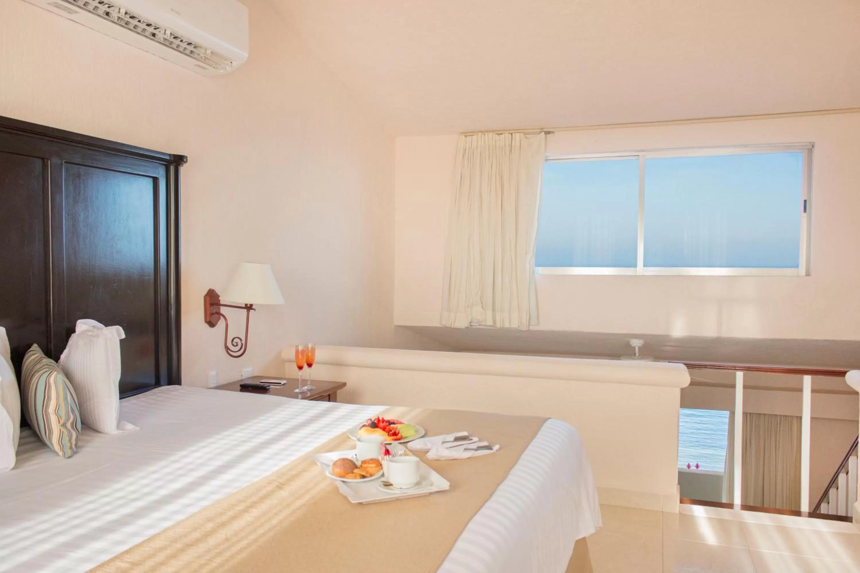 Bed in All Ritmo Cancun Resort & Water Park