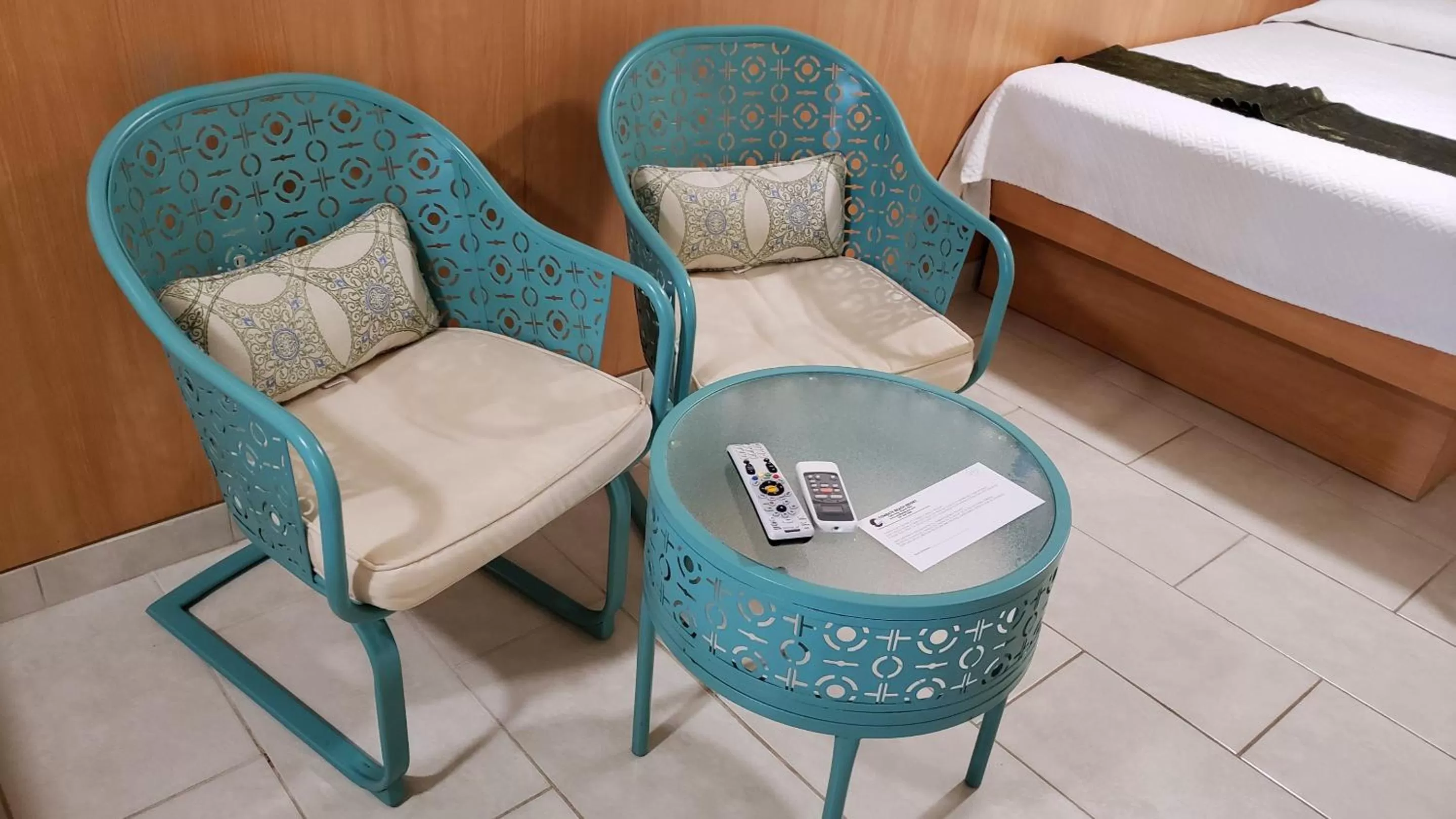 Seating area in Combate Beach Resort