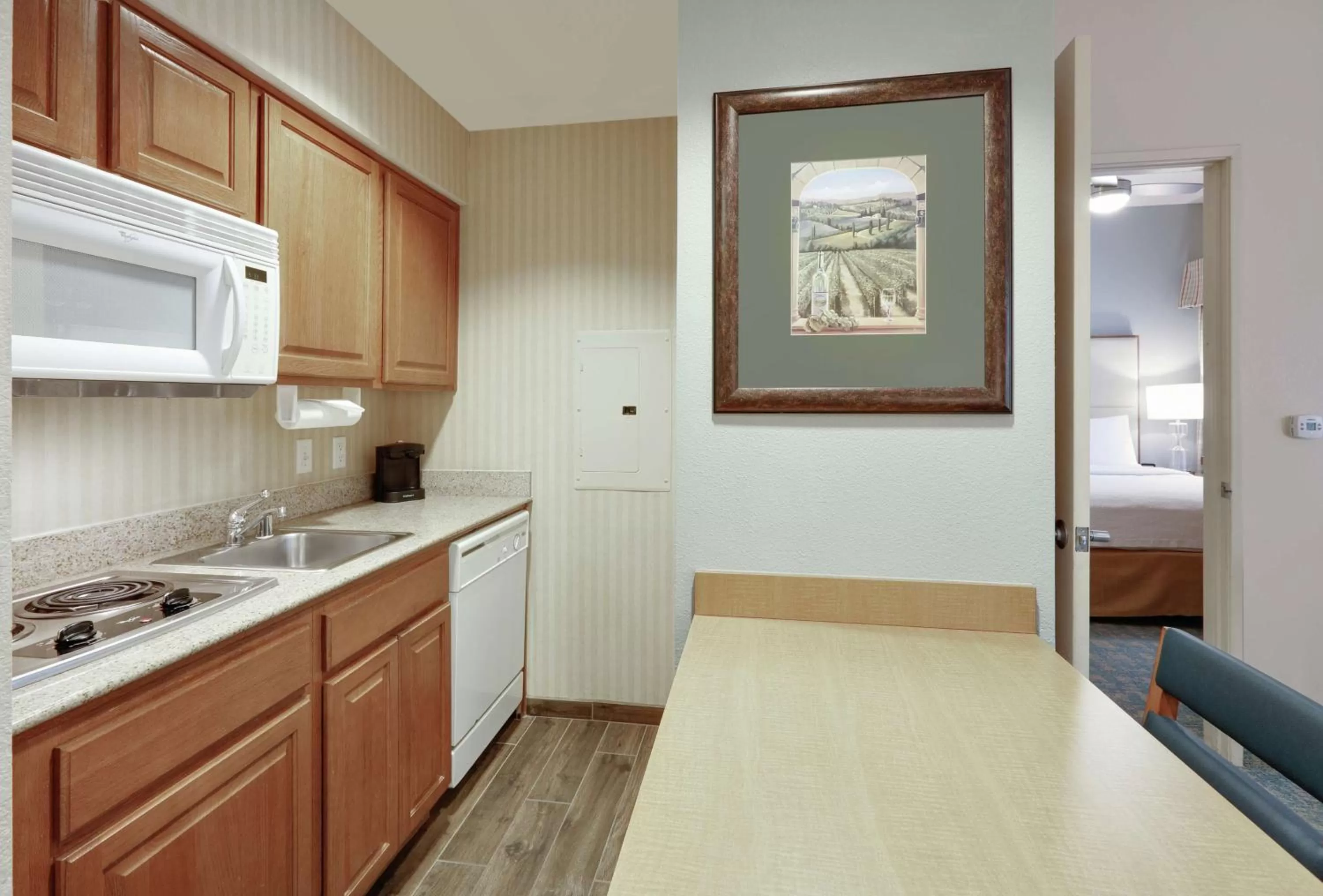 Kitchen or kitchenette in Homewood Suites by Hilton San Diego-Del Mar