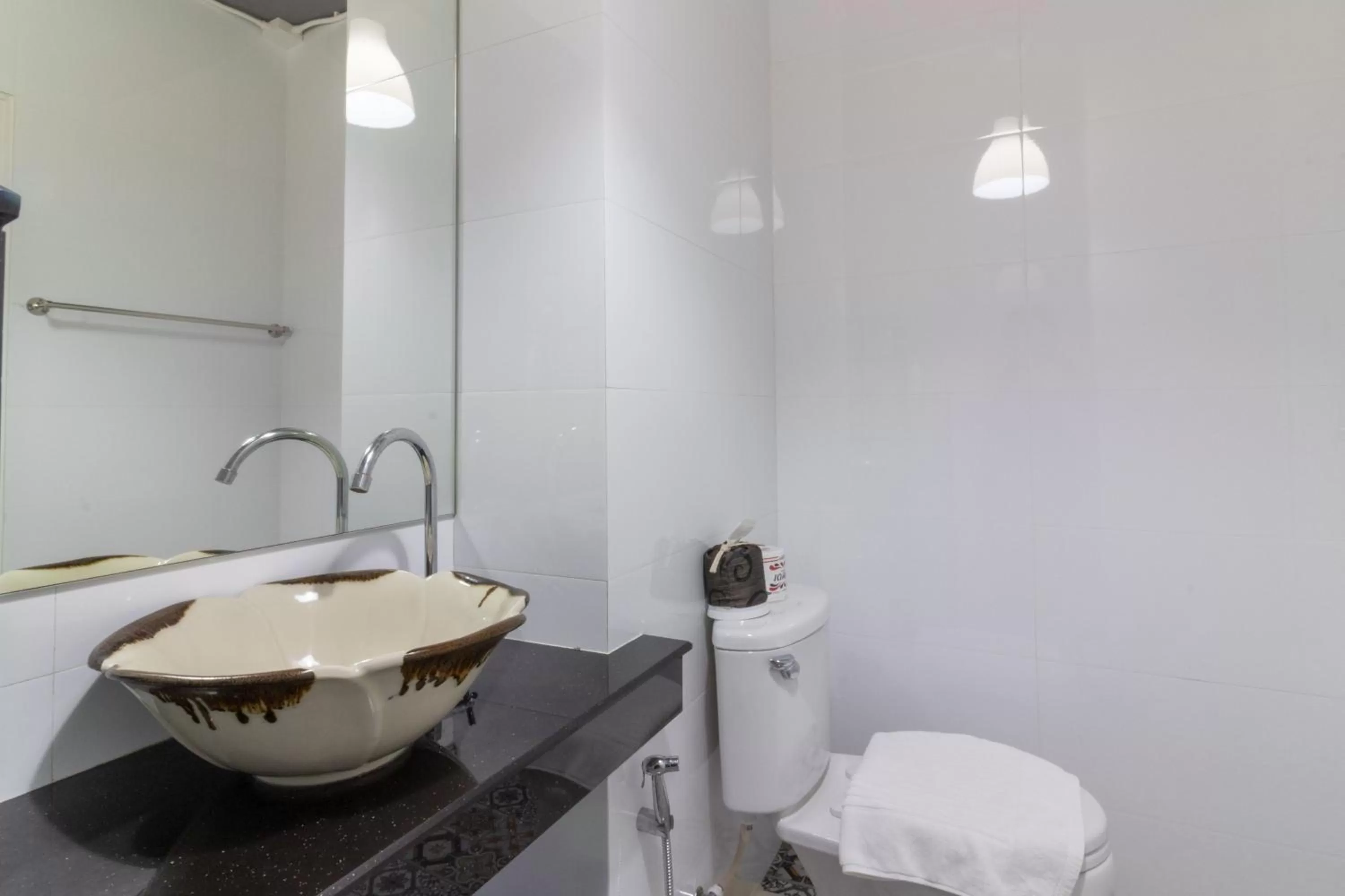 Bathroom in Baansuanprannok Hotel