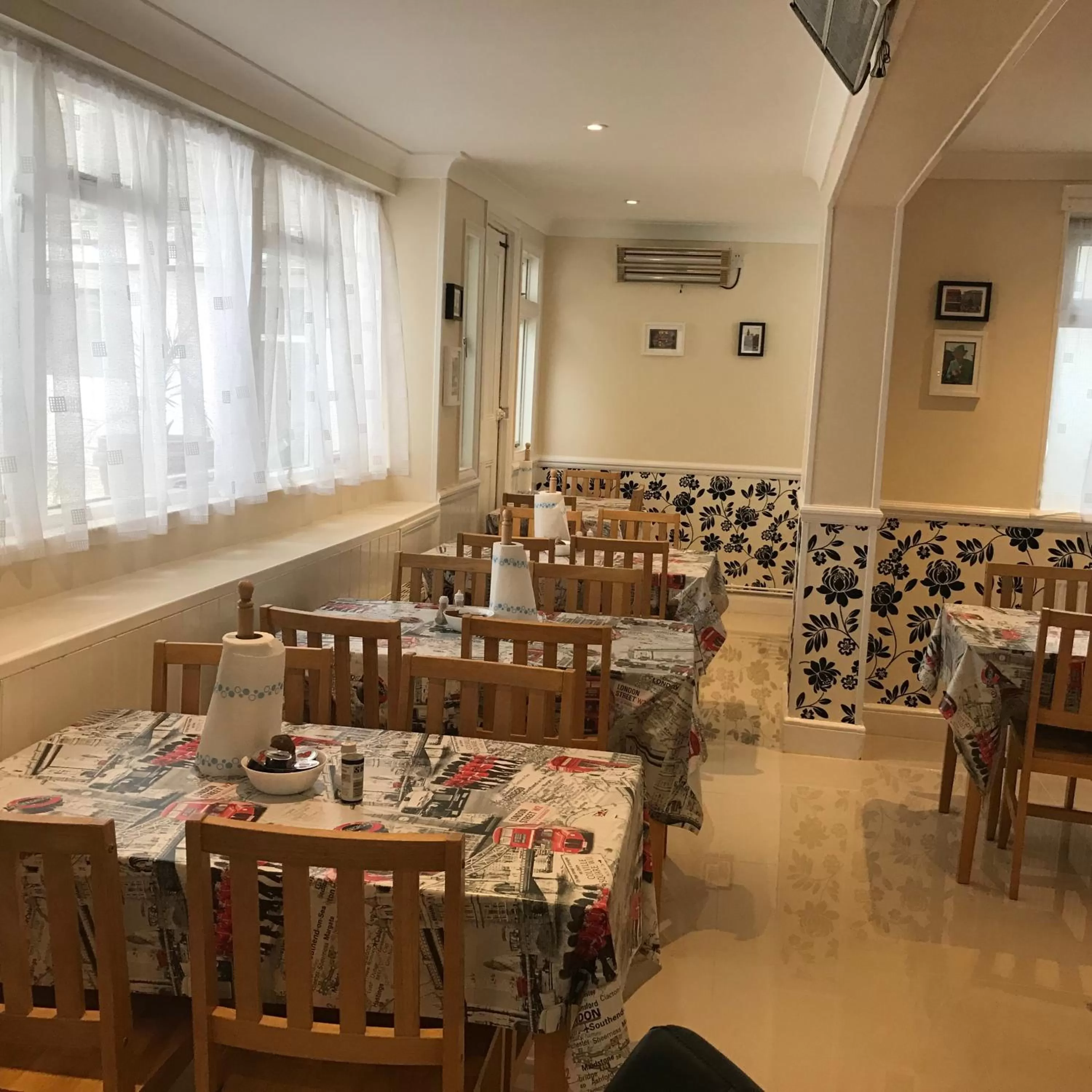 Restaurant/Places to Eat in Hellenic Hotel by Saba