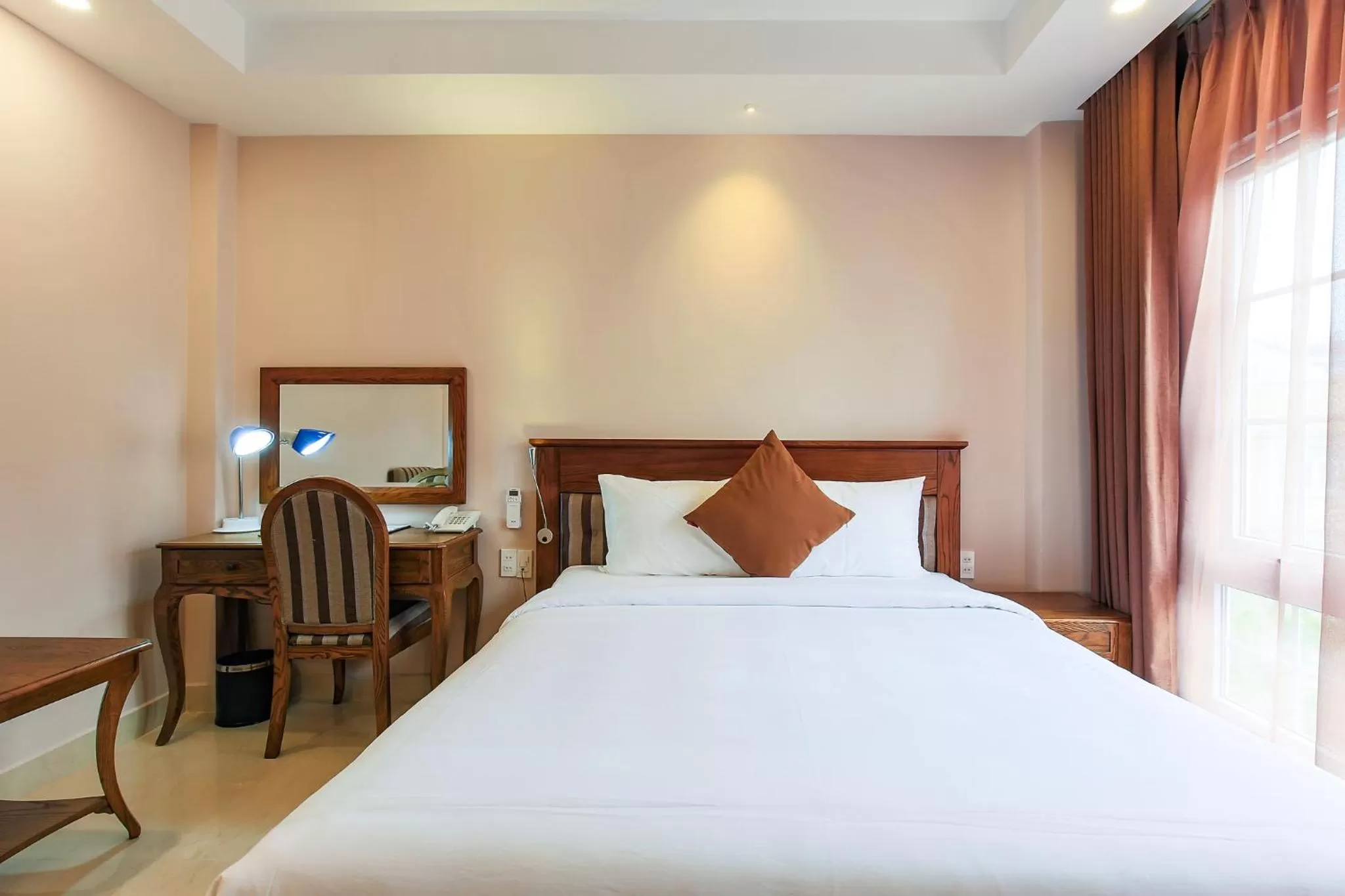 Bed in Hoang Lan Hotel