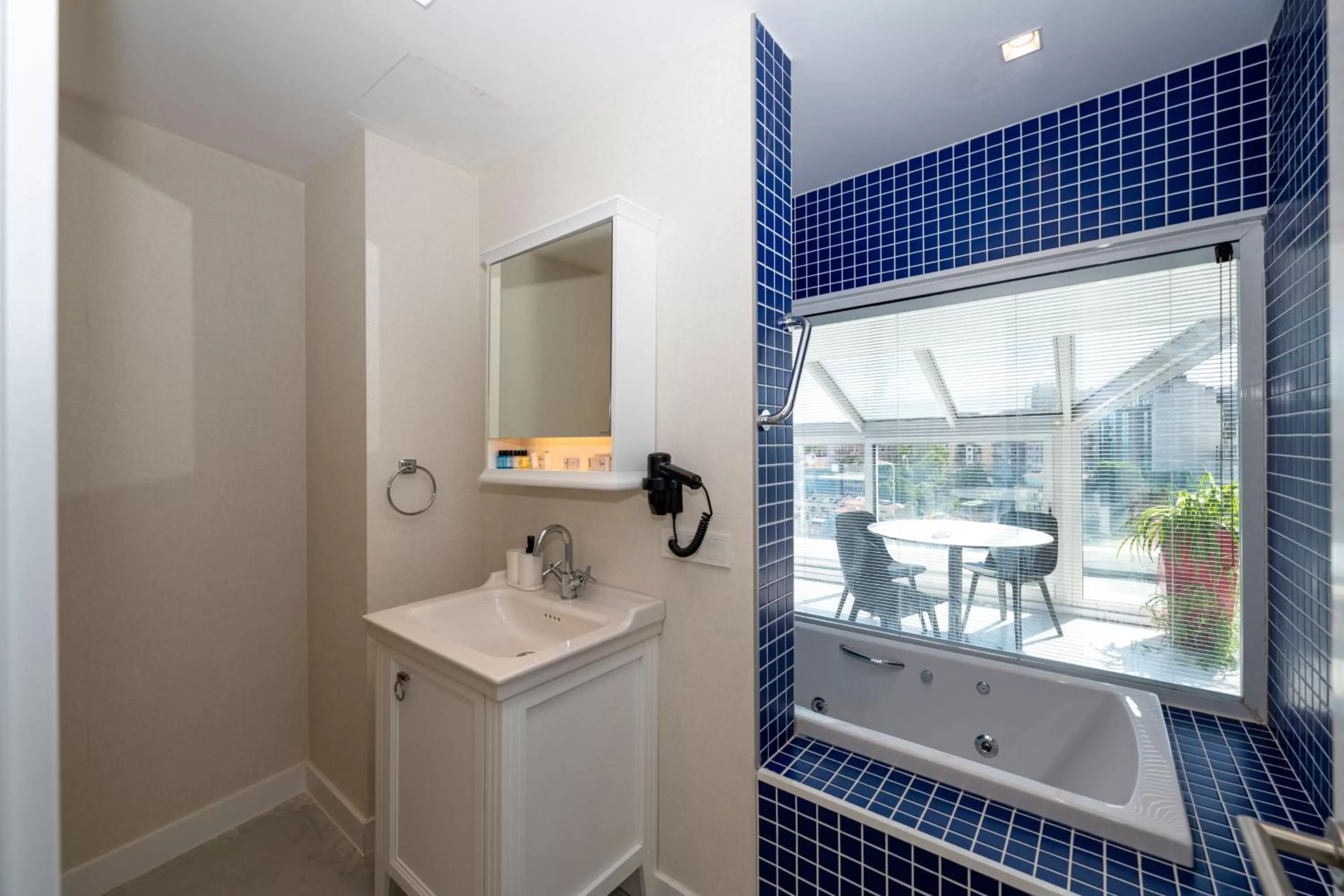 Bathroom in Juno Hotel Taksim