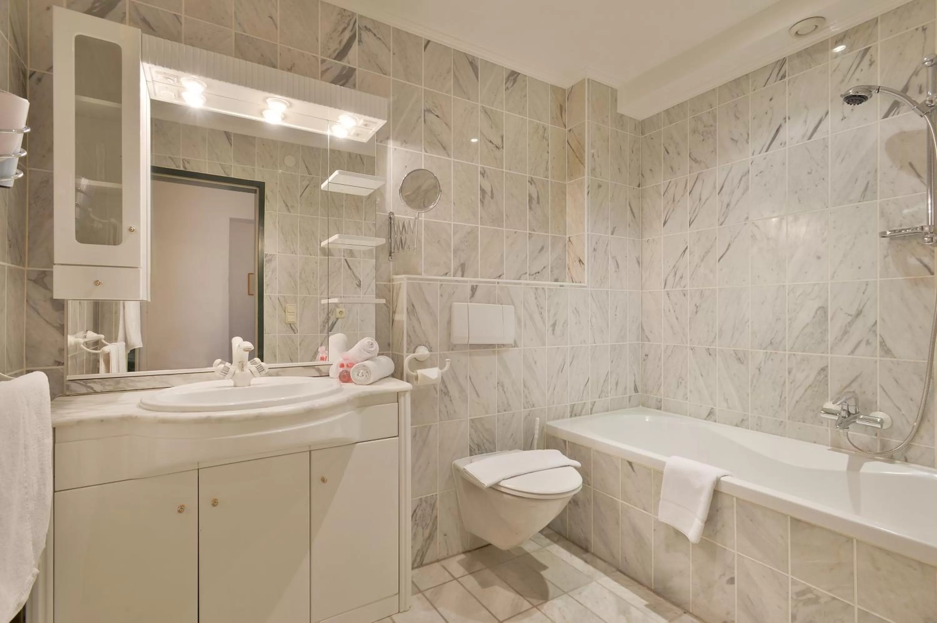 Shower in Apparthotel Tom Sojer