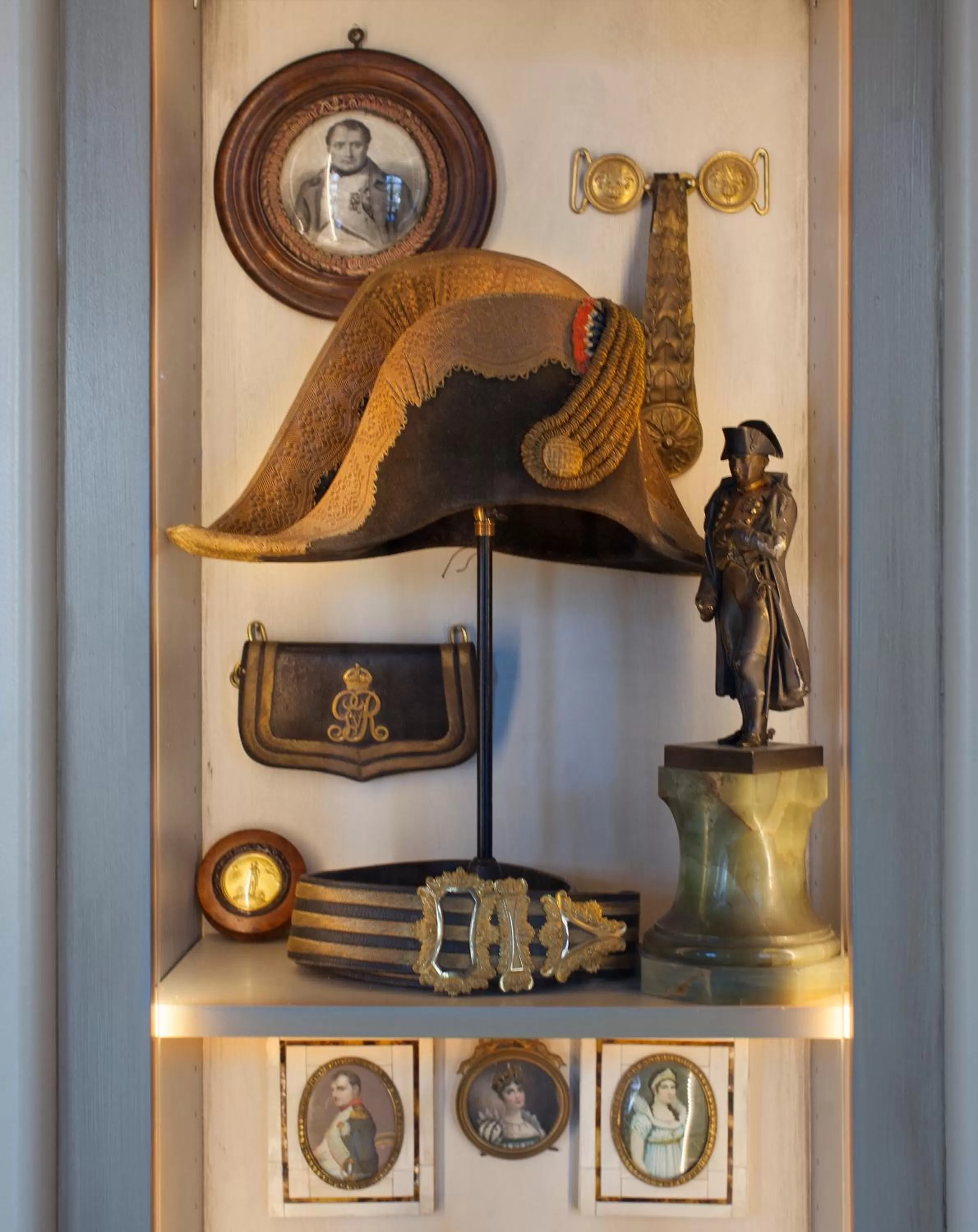 Restaurant/places to eat in Enchante Boutique Hotel