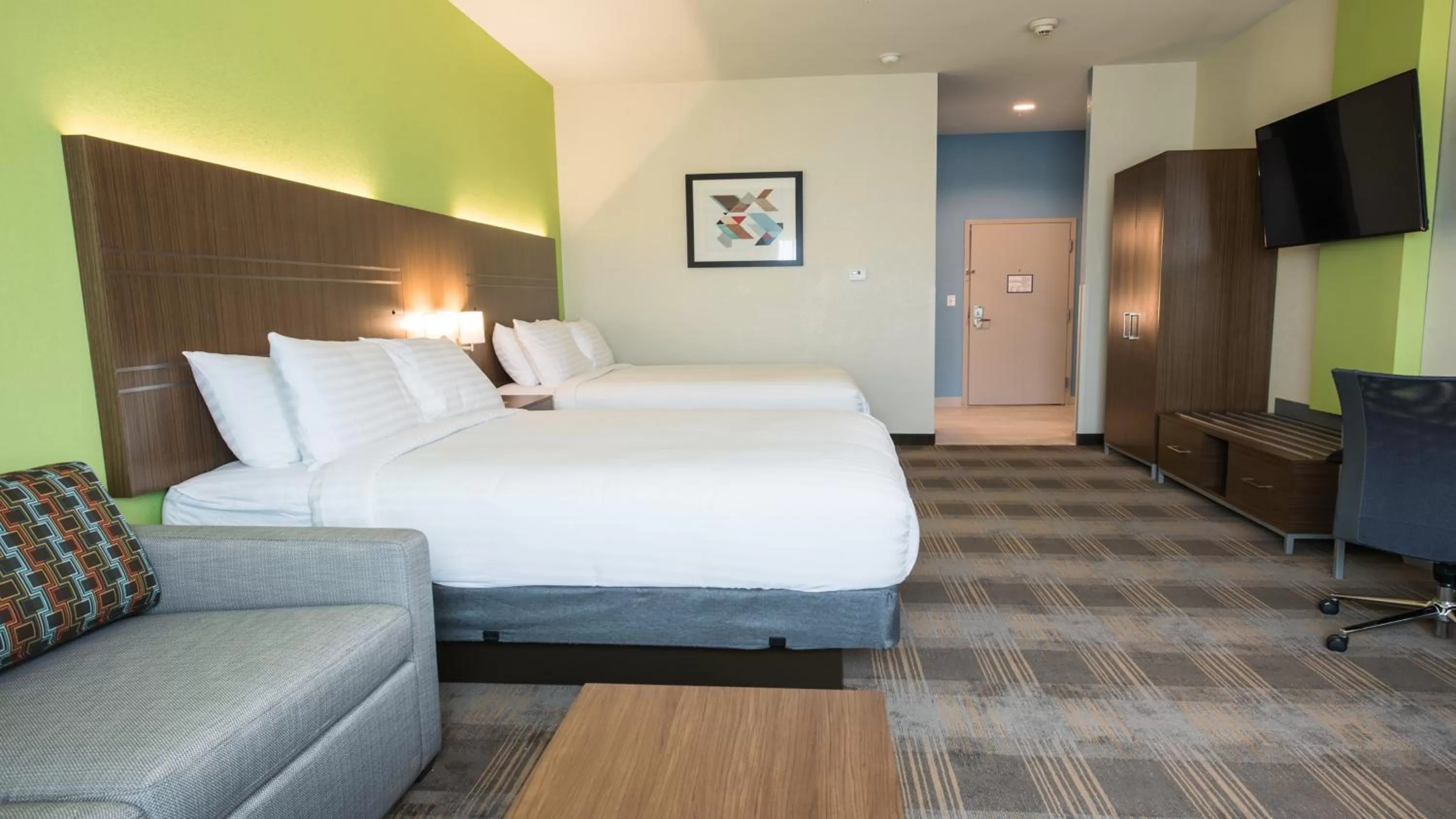 Bedroom, Bed in Holiday Inn Express & Suites - Dripping Springs - Austin Area by IHG