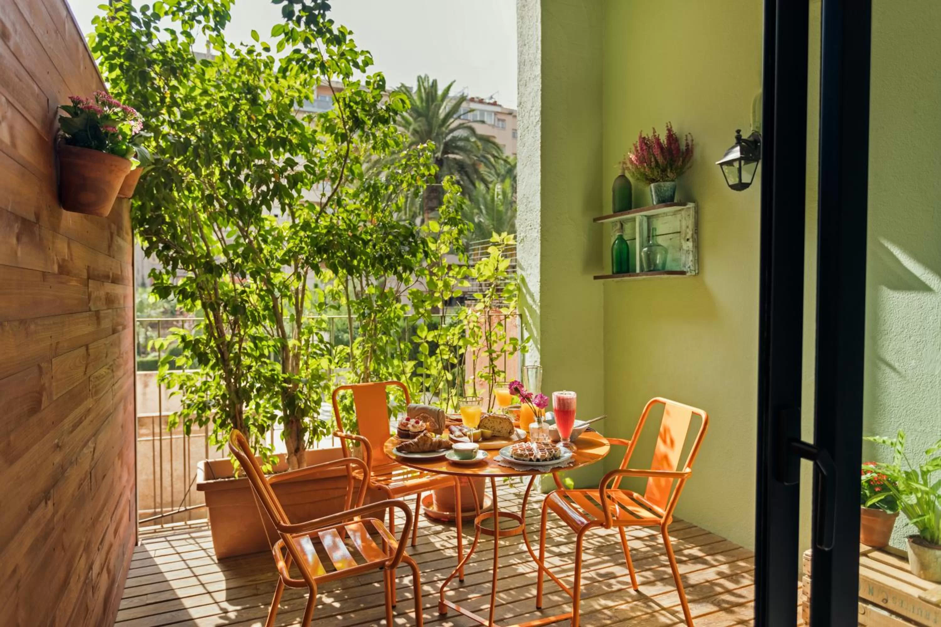 Patio in Numa Barcelona Roca