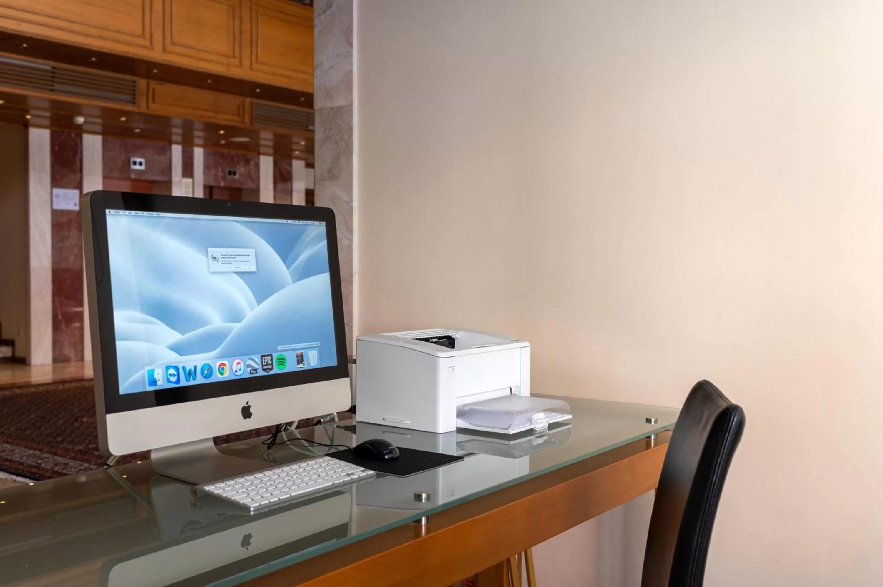 Business facilities in Pharae Palace