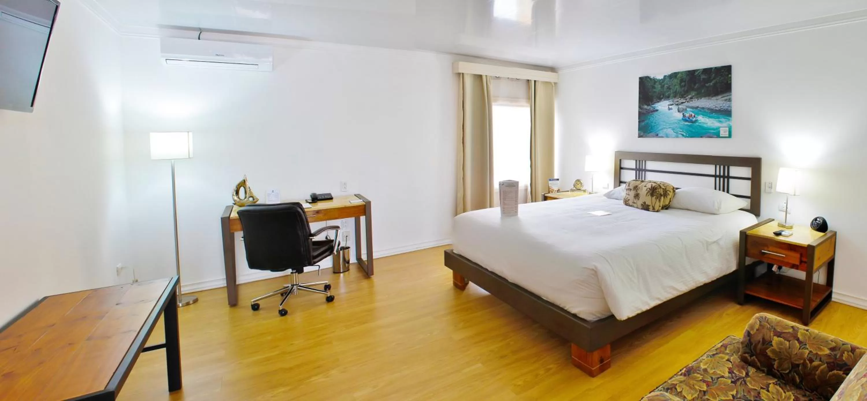 Photo of the whole room, Bed in Hotel Zima