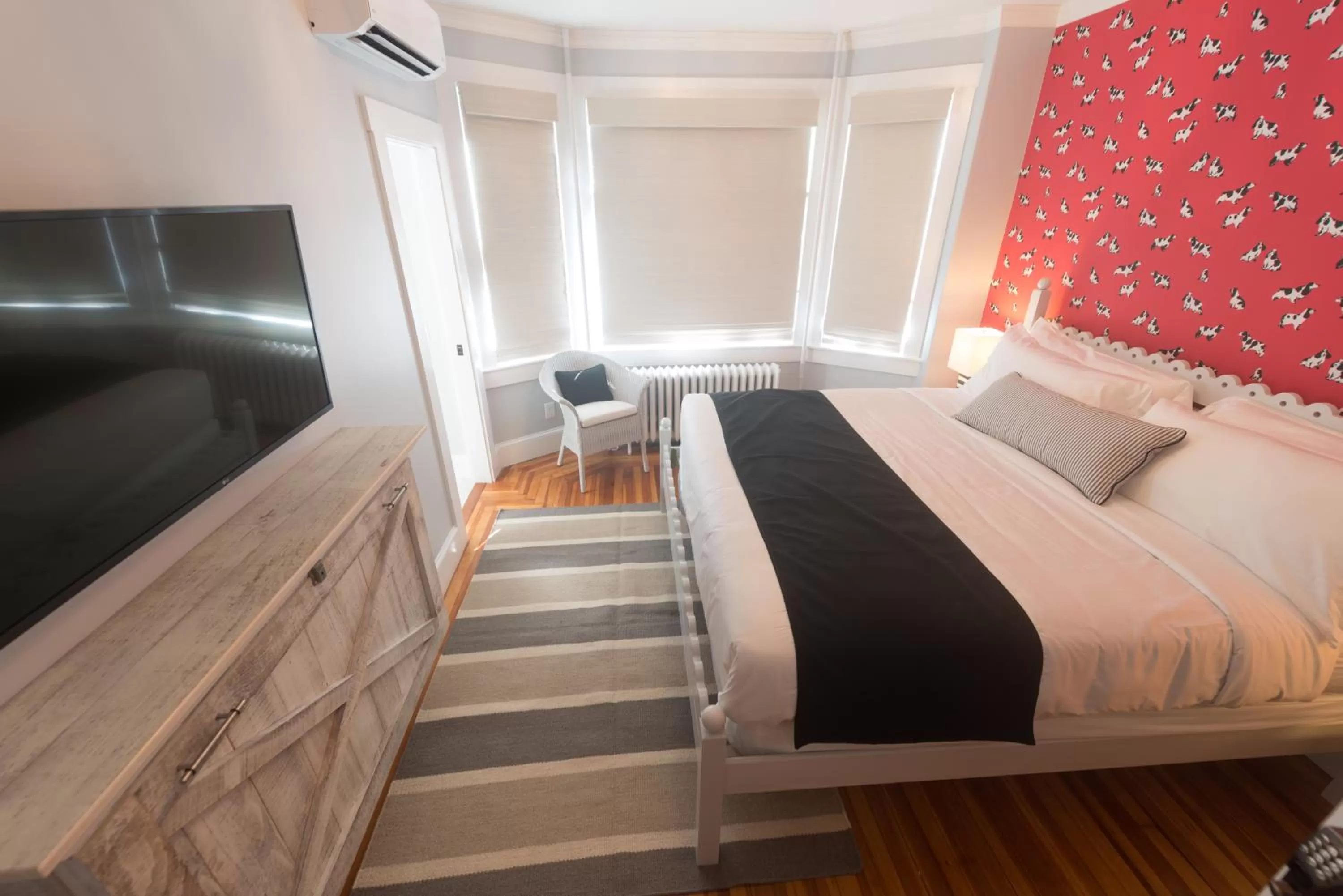 Bed in Paws on Pelham