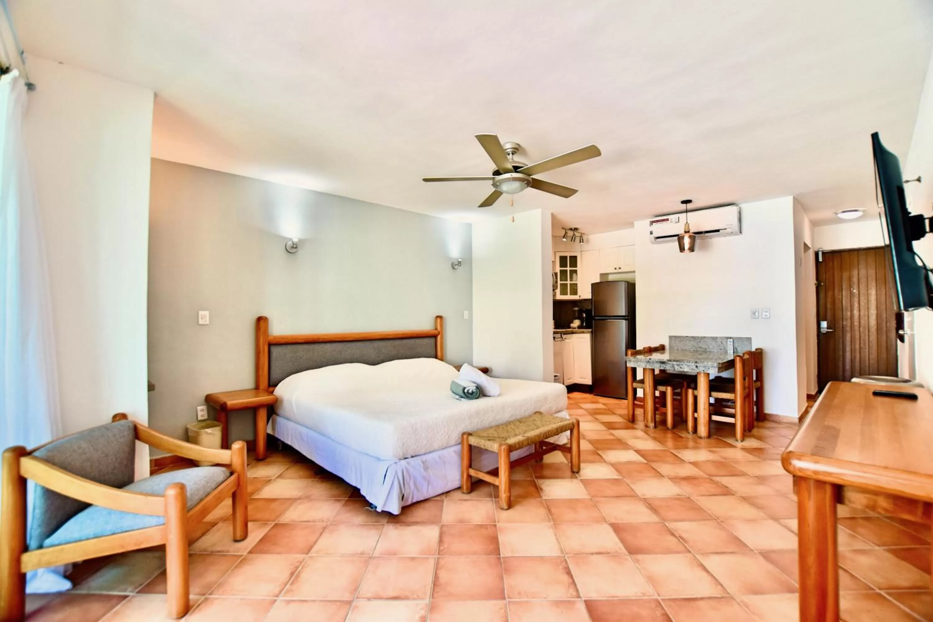 Photo of the whole room, Bed in Solymar Condo Beach Resort by Casago