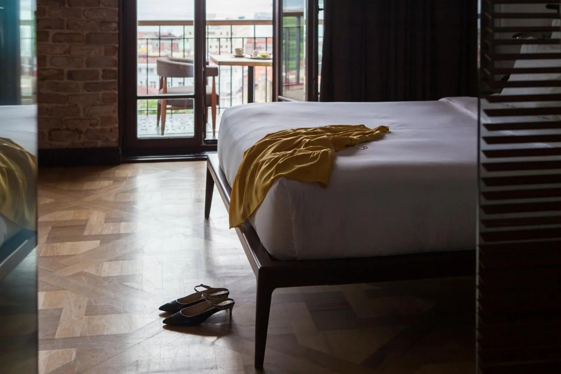 Shower, Bed in Georges Hotel Galata