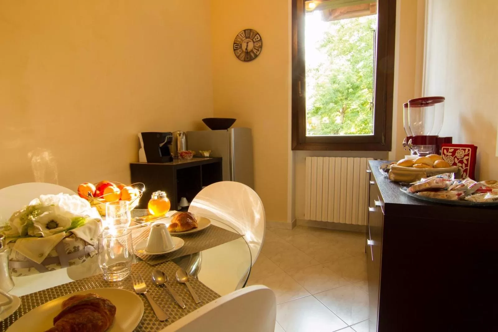 Dining area in B&B GARDA IN