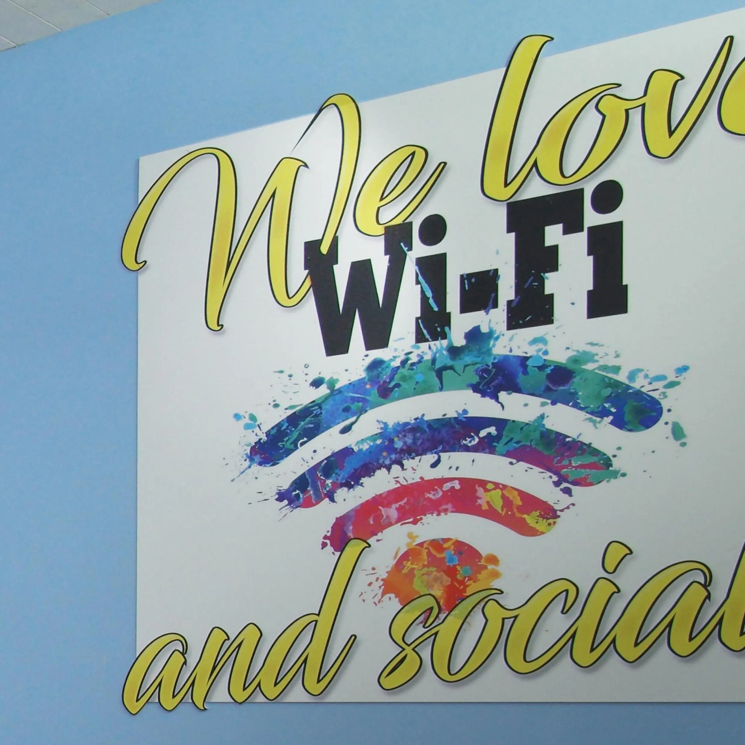 Text overlay in Milano Ostello