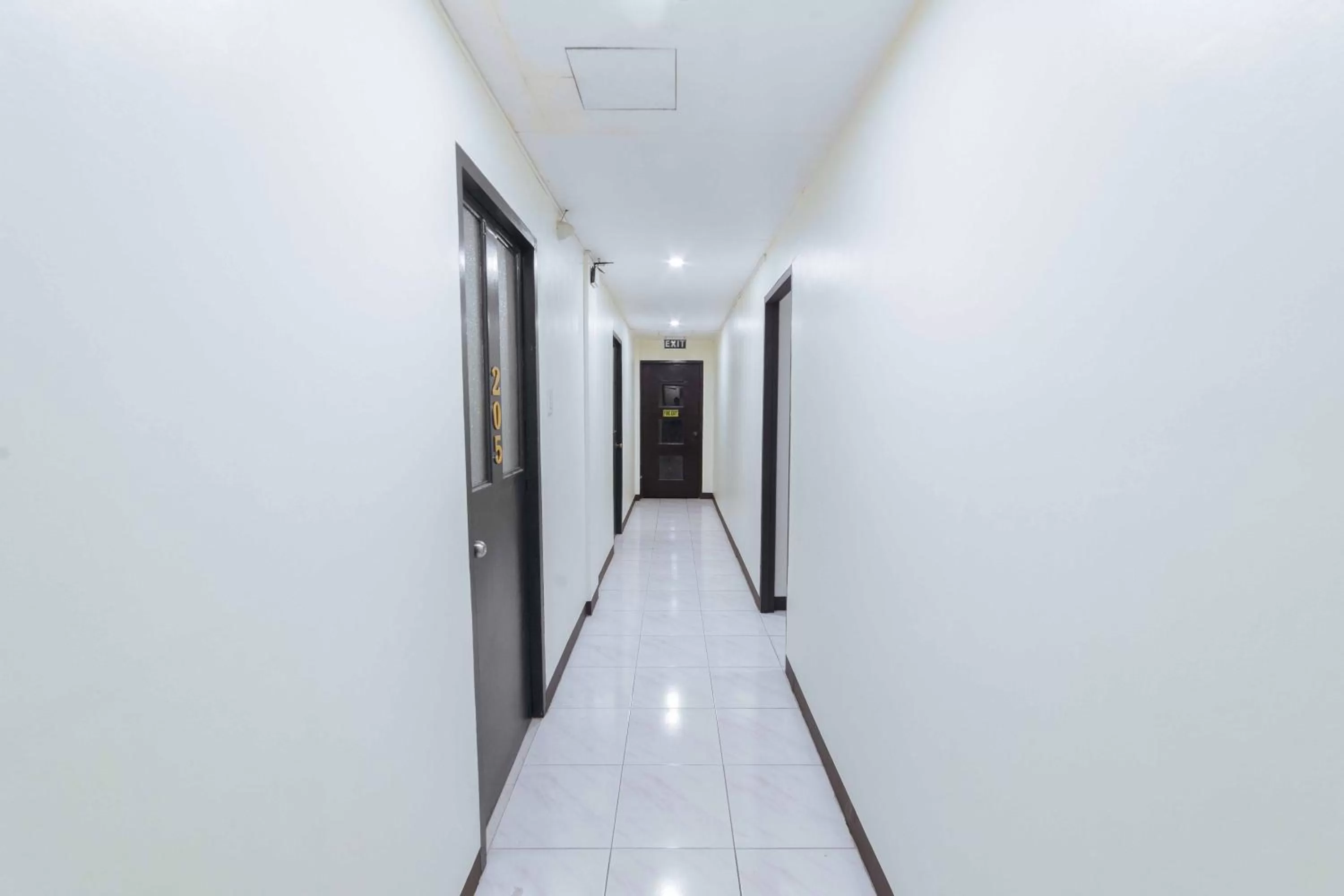 Property building in RedDoorz @ Ledesco Avenue Lapaz Iloilo