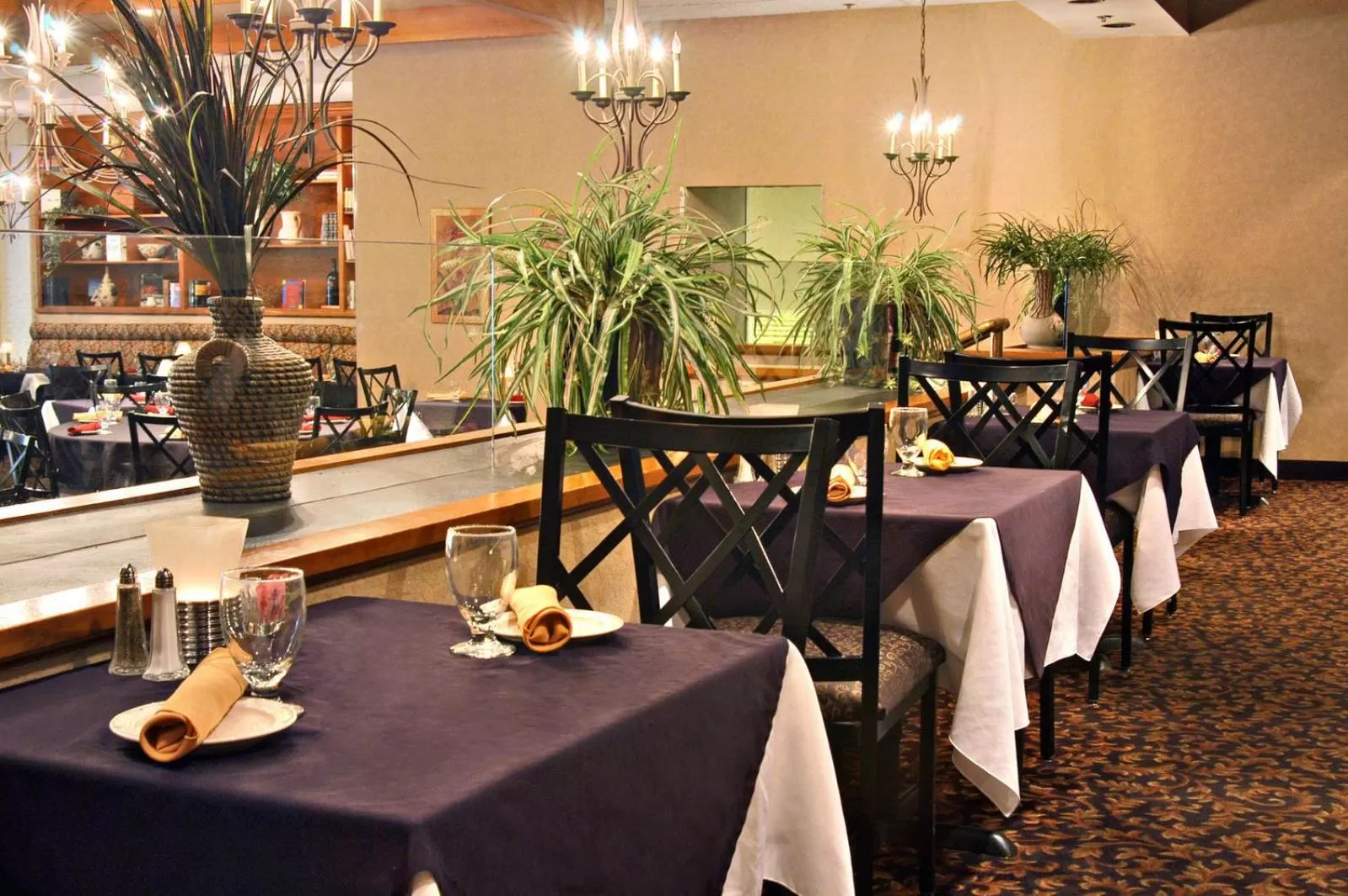 Restaurant/places to eat in M Hotel Buffalo