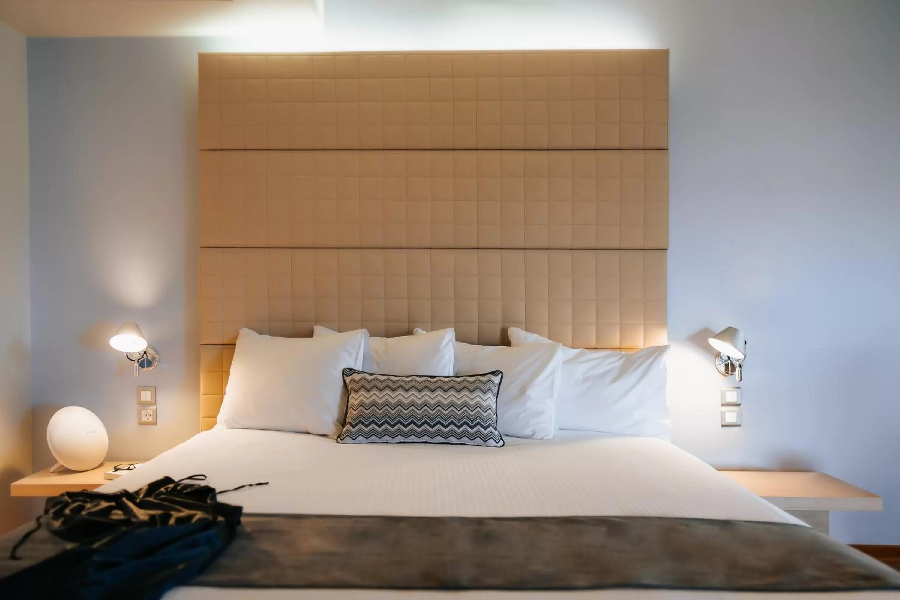 Bed in Domotel Olympia