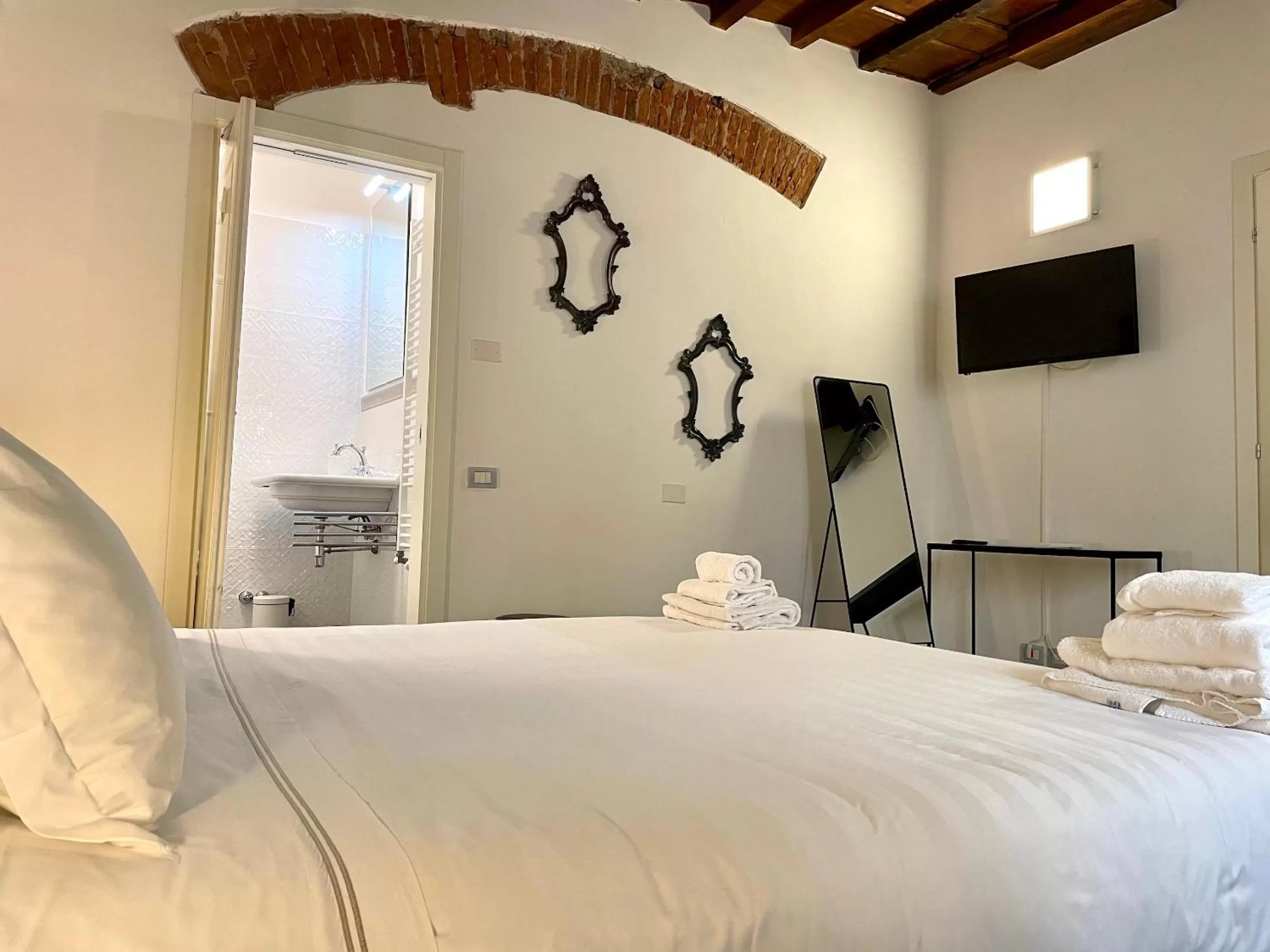 TV and multimedia, Bed in Canto dei Servi