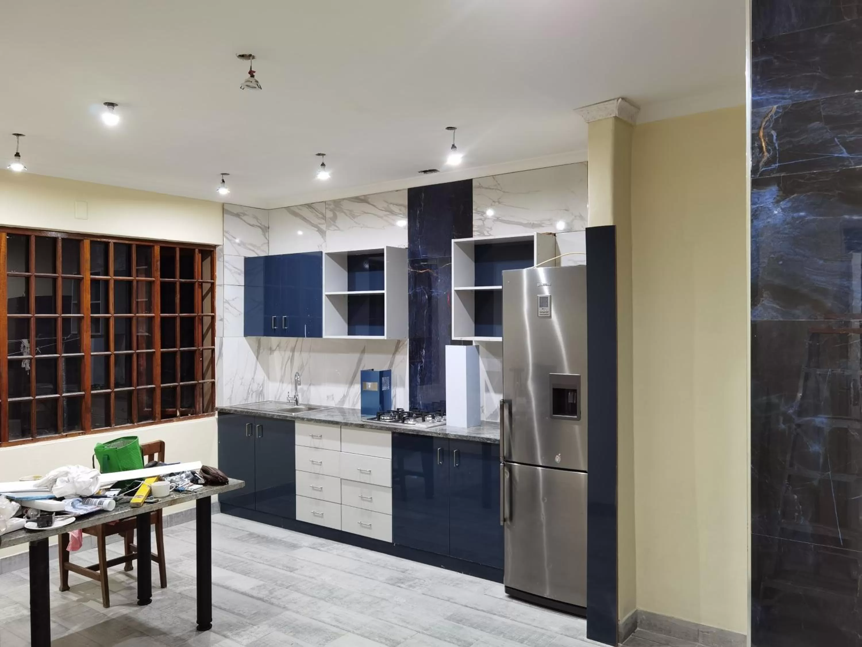 Kitchen or kitchenette in Gem of Manor drive