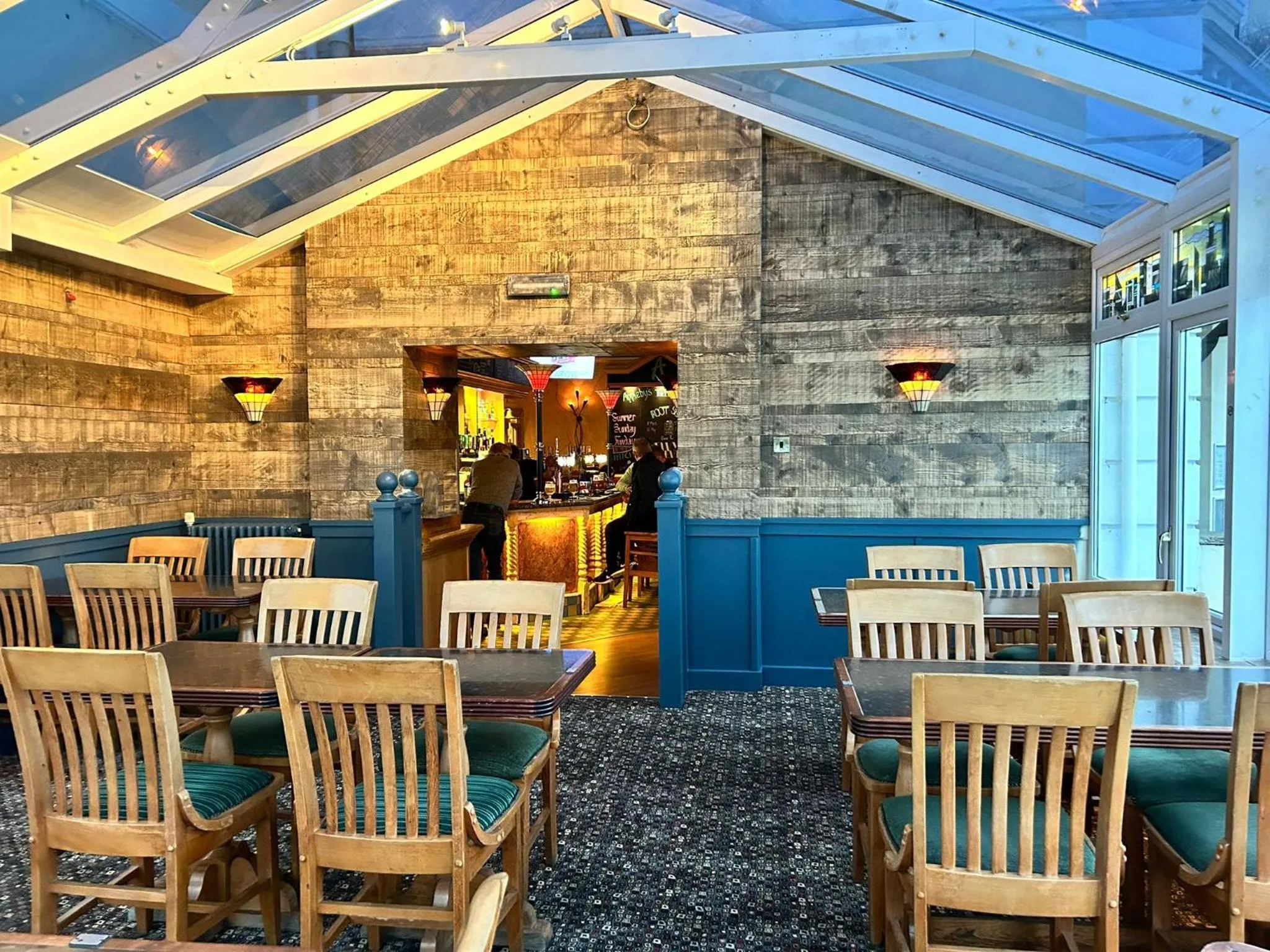 Restaurant/places to eat in The Heritage Hotel