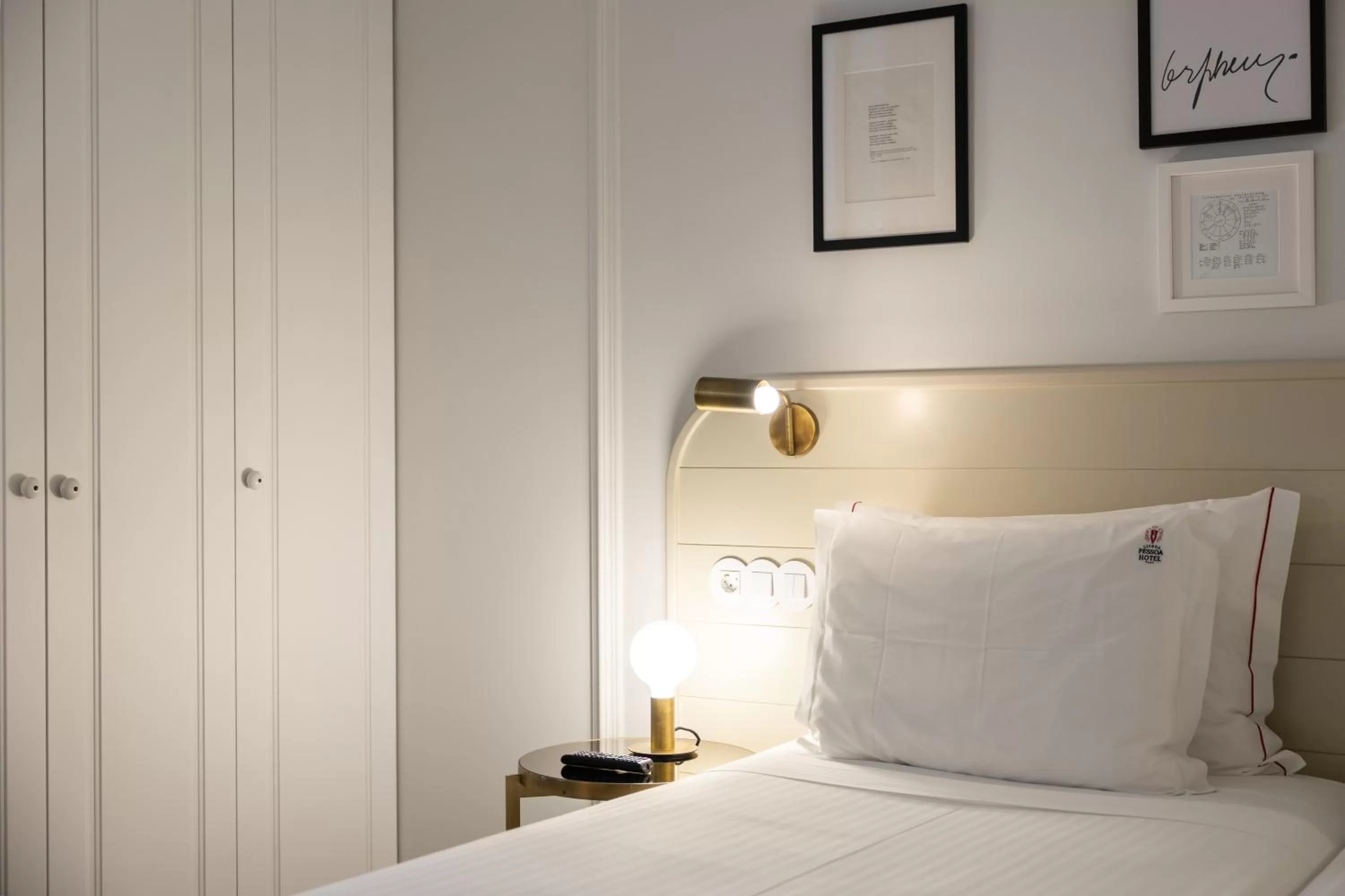 Decorative detail, Bed in Lisboa Pessoa Hotel