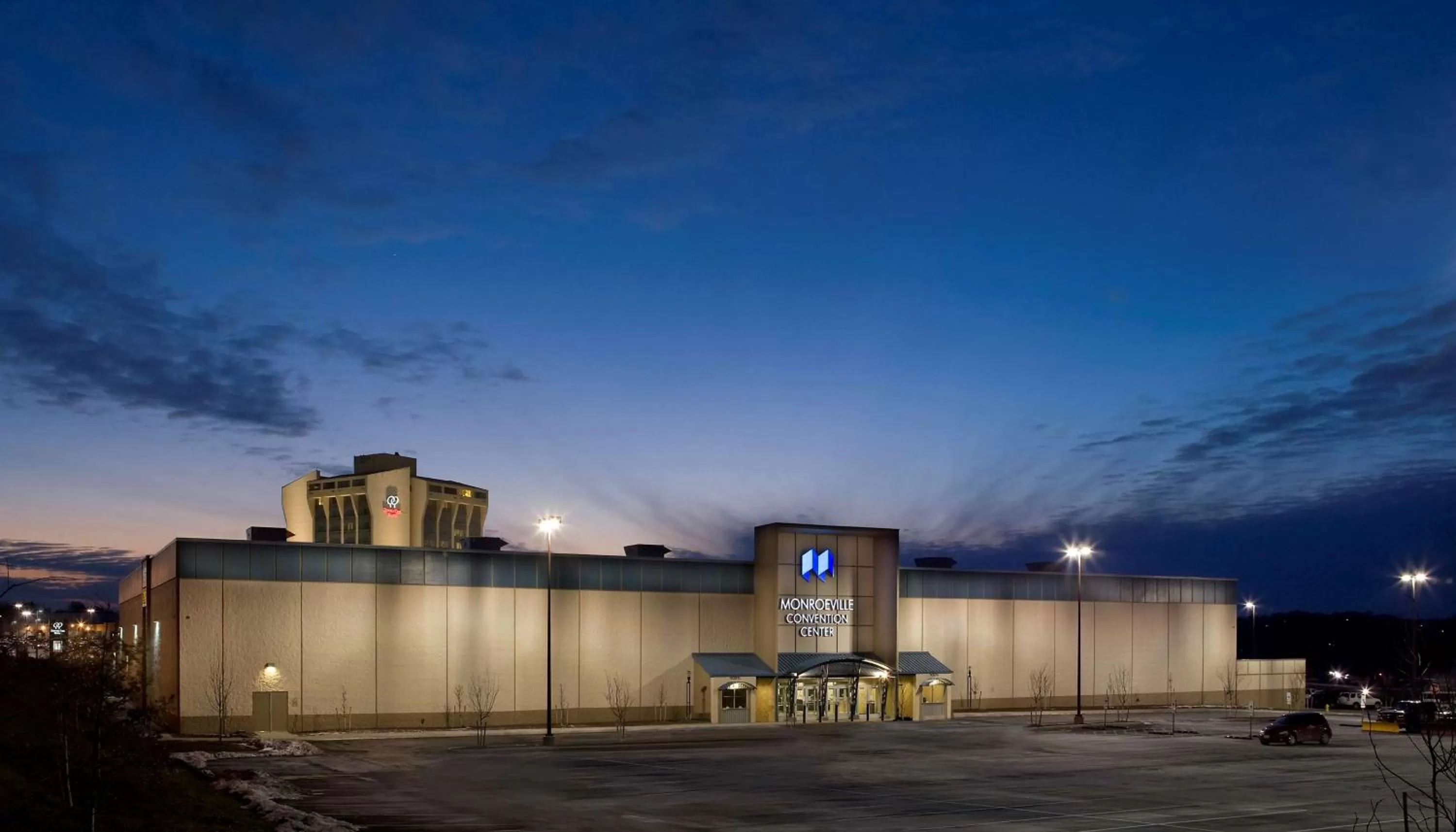 Property Building in DoubleTree by Hilton Pittsburgh Monroeville Convention Center