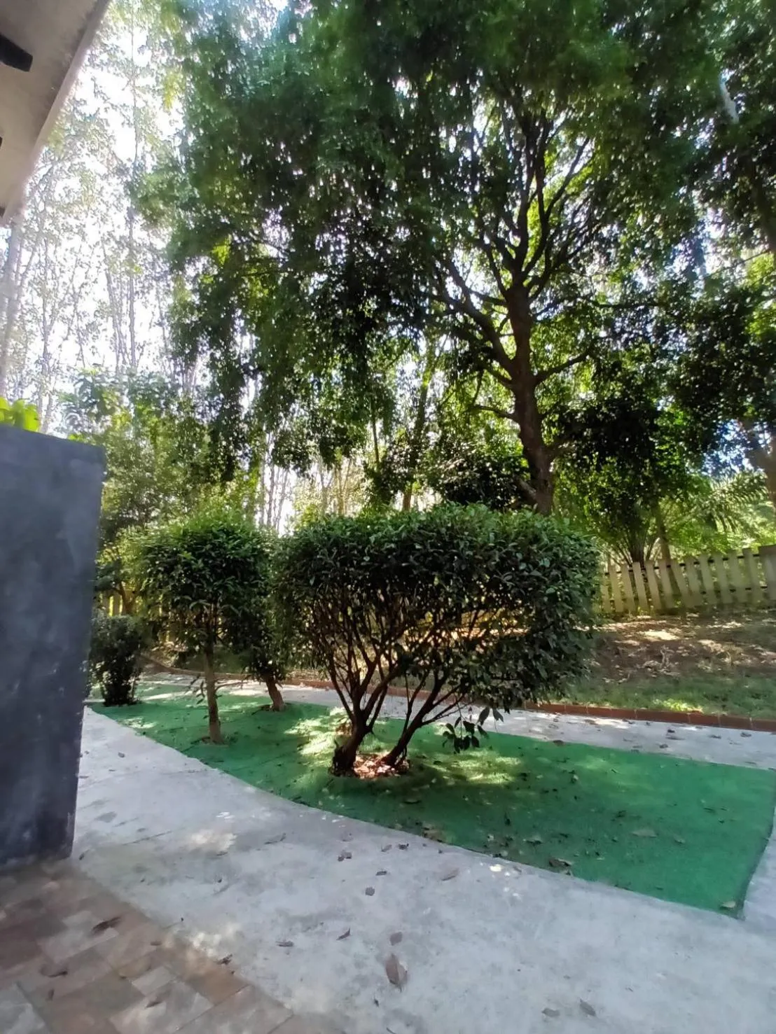 Day in BaanPhong Lanta