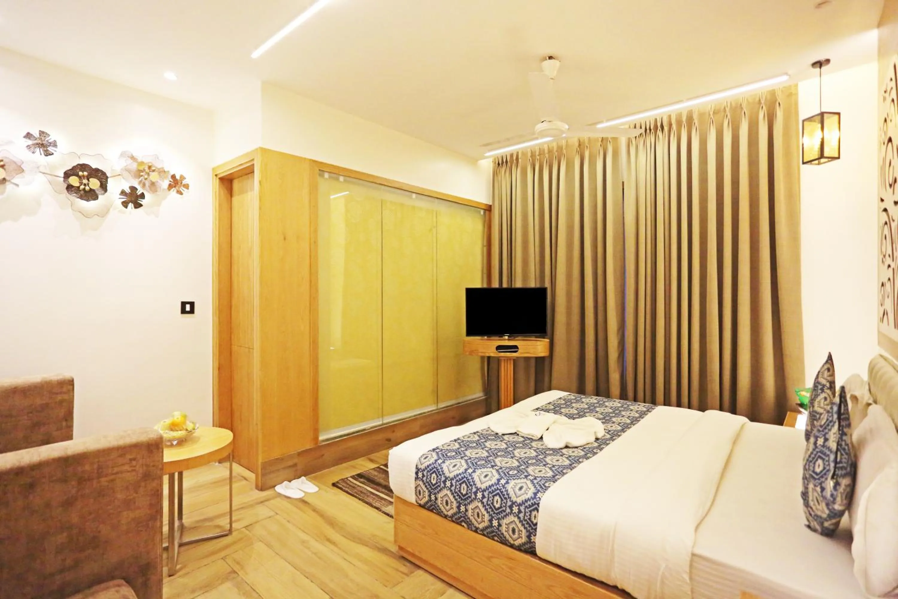 Bedroom, Bed in JRD Luxury-Business Hotel