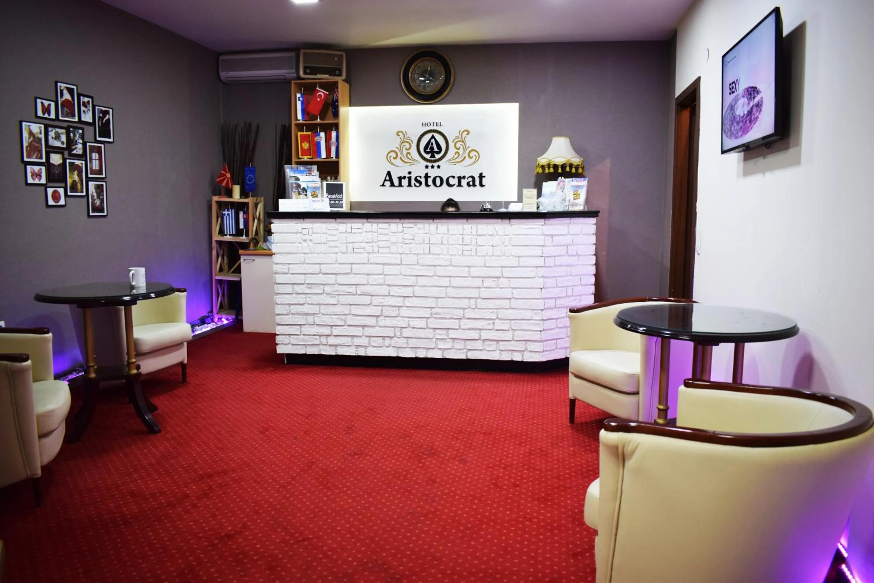 Lobby or reception in Hotel Aristocrat & Fish Restaurant