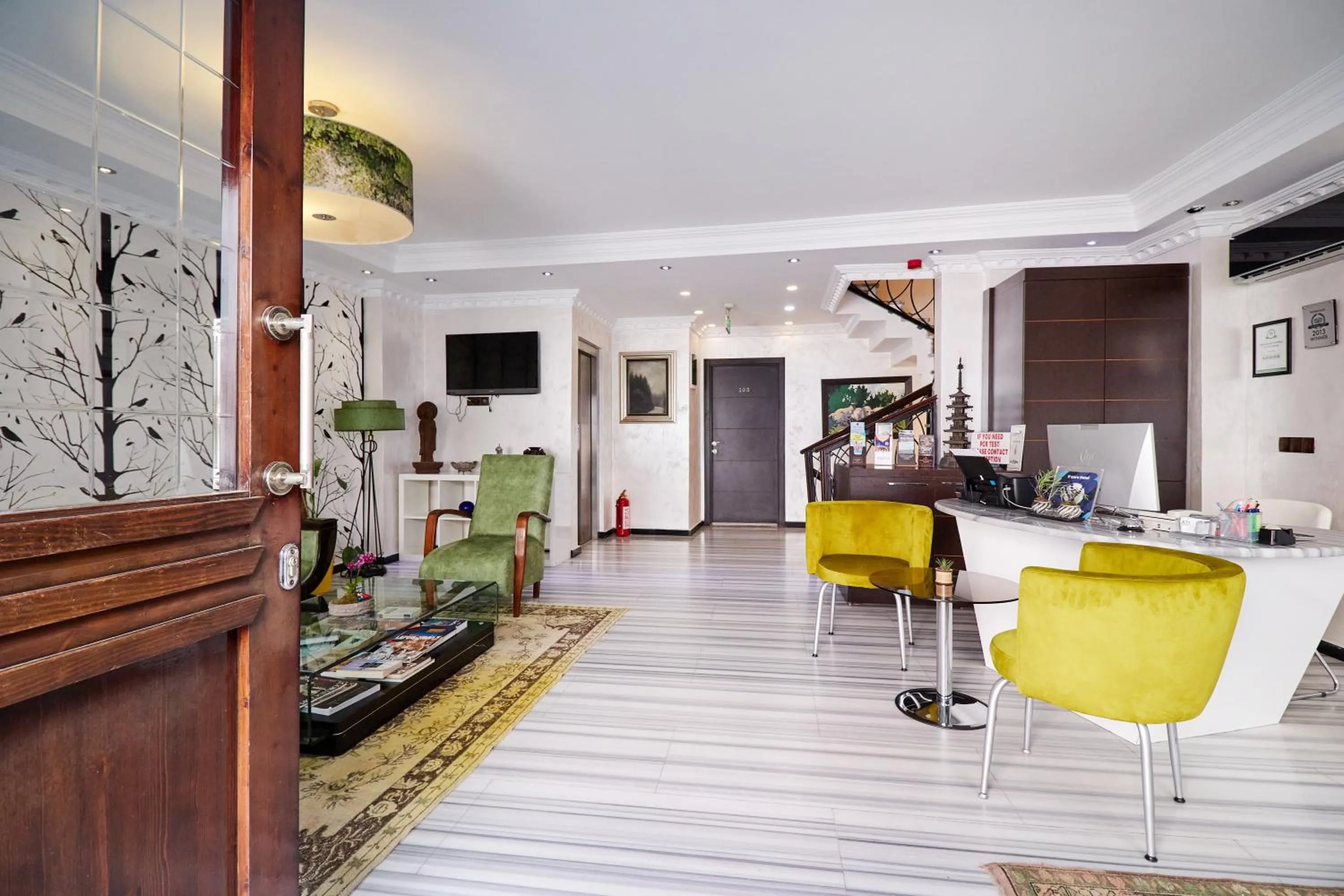 Lobby or reception in Kumru Hotel