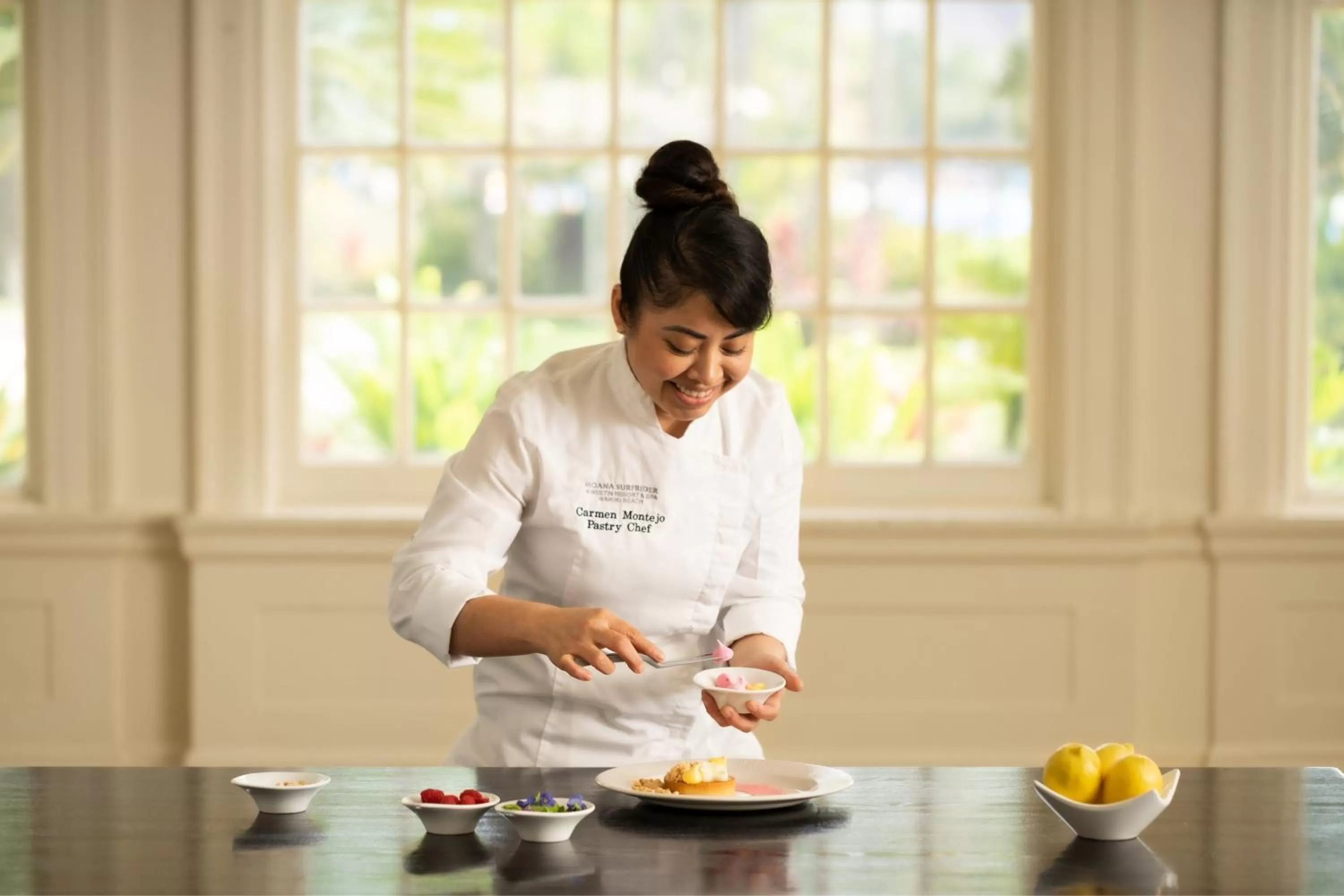 Lounge or bar in Moana Surfrider, A Westin Resort & Spa, Waikiki Beach