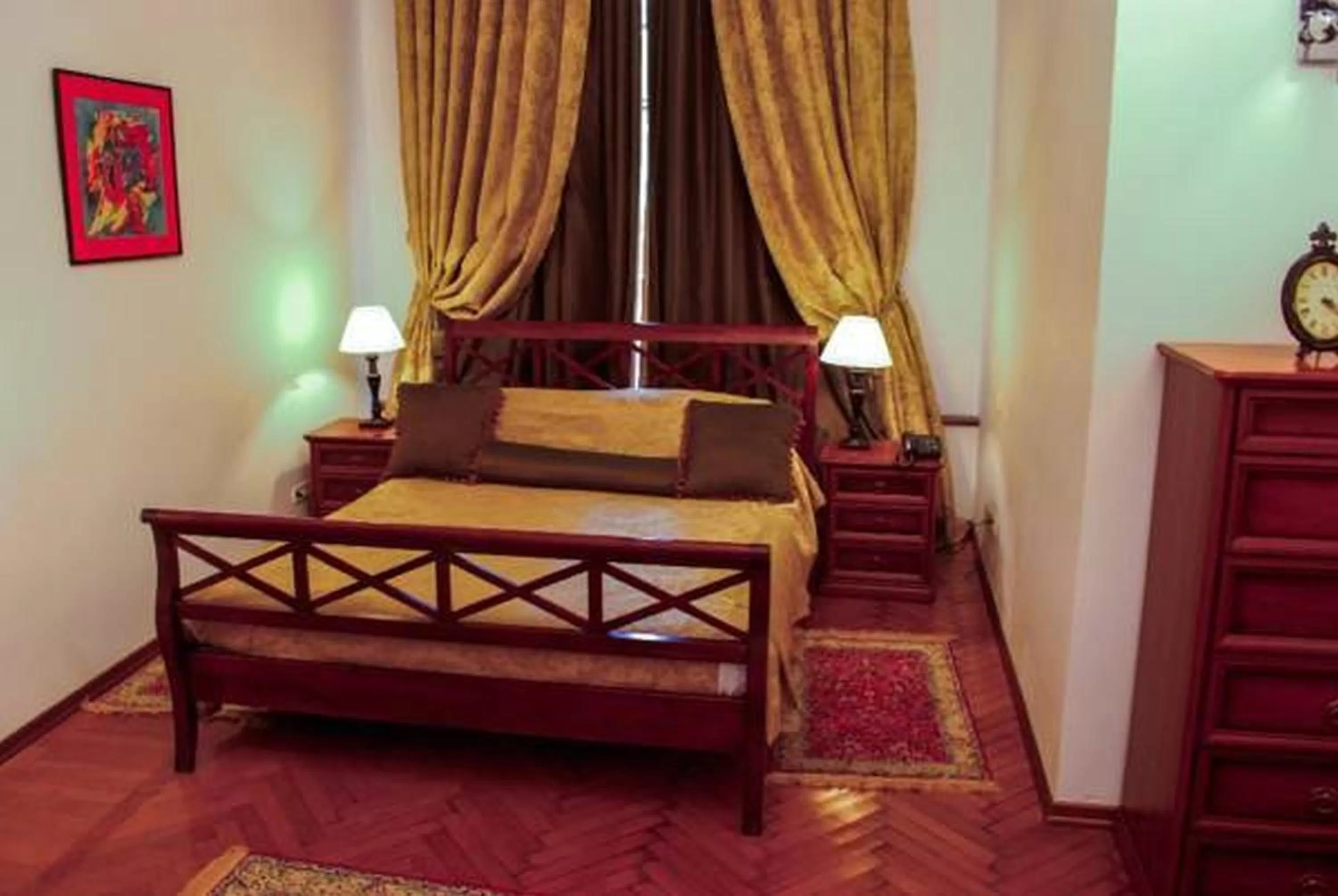 Grand Boutique Hotel