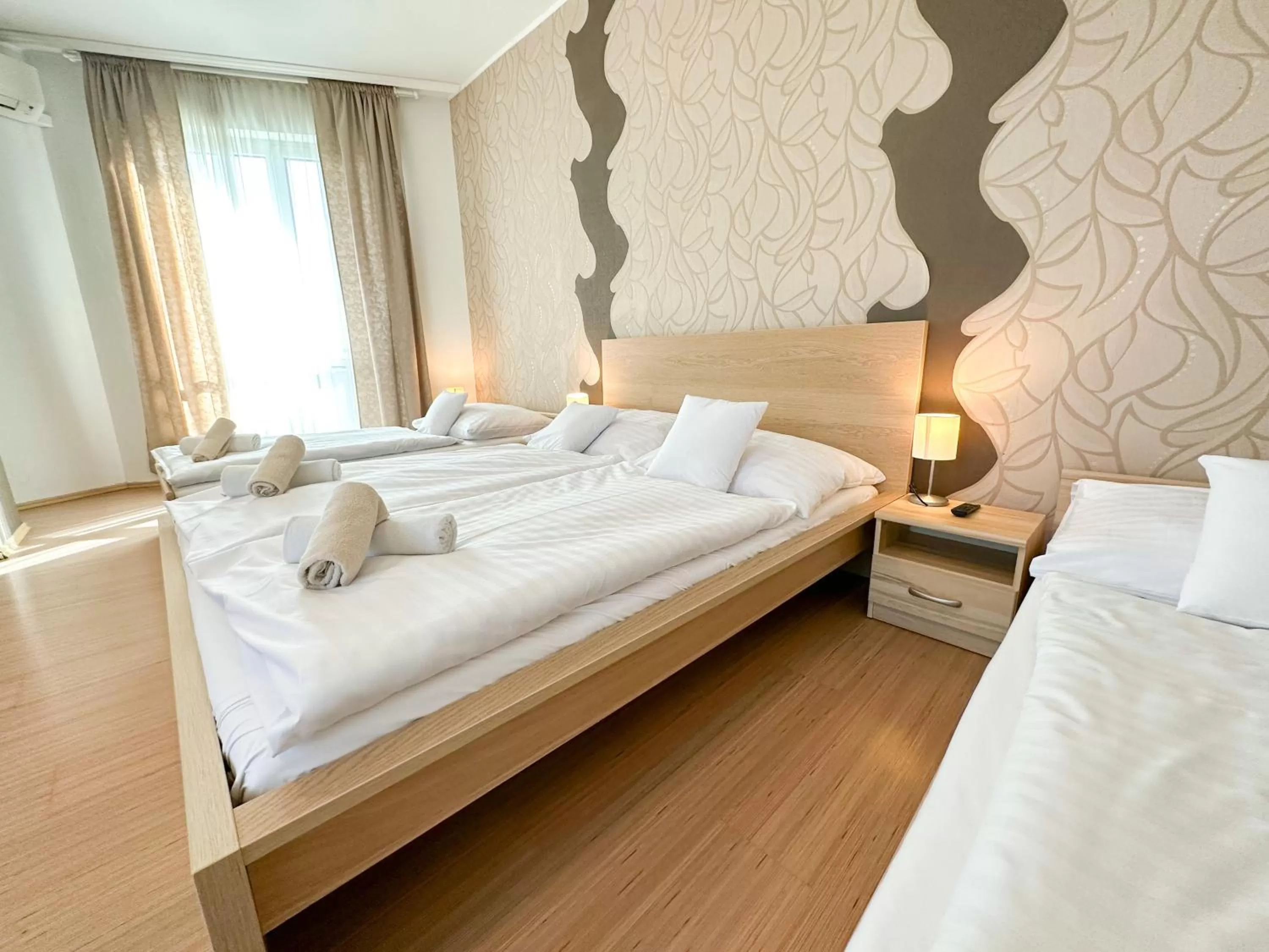 Photo of the whole room, Bed in Hotel Modena