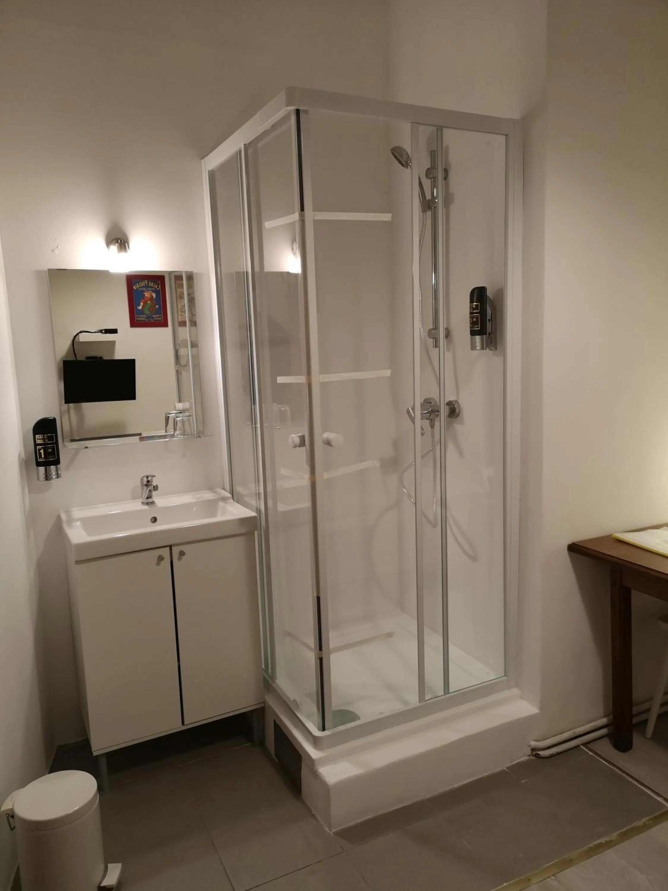 Bathroom in Timeout City Hotel, 5 min to city center, Self Check In