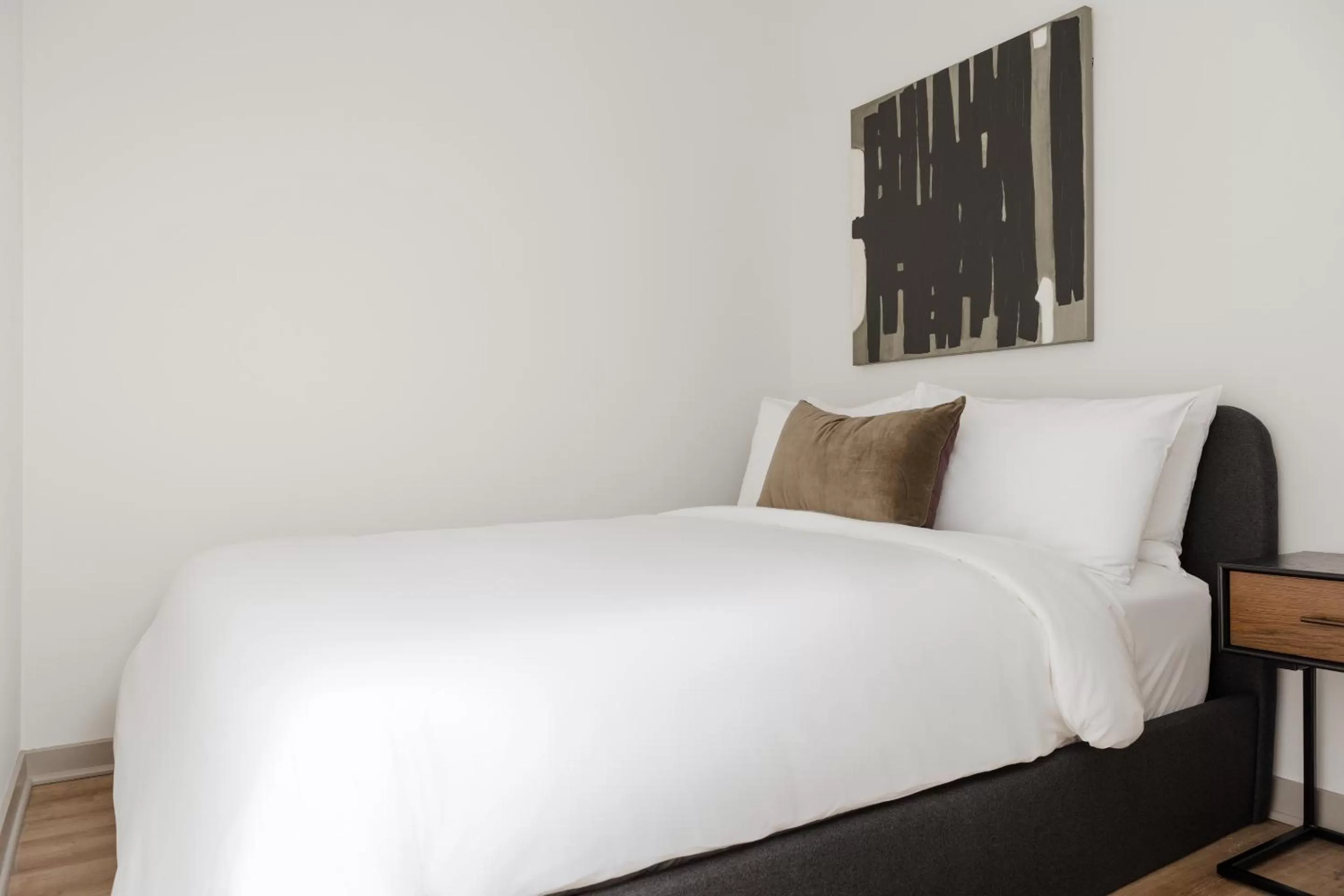 Living room, Bed in Sonder The Sloan