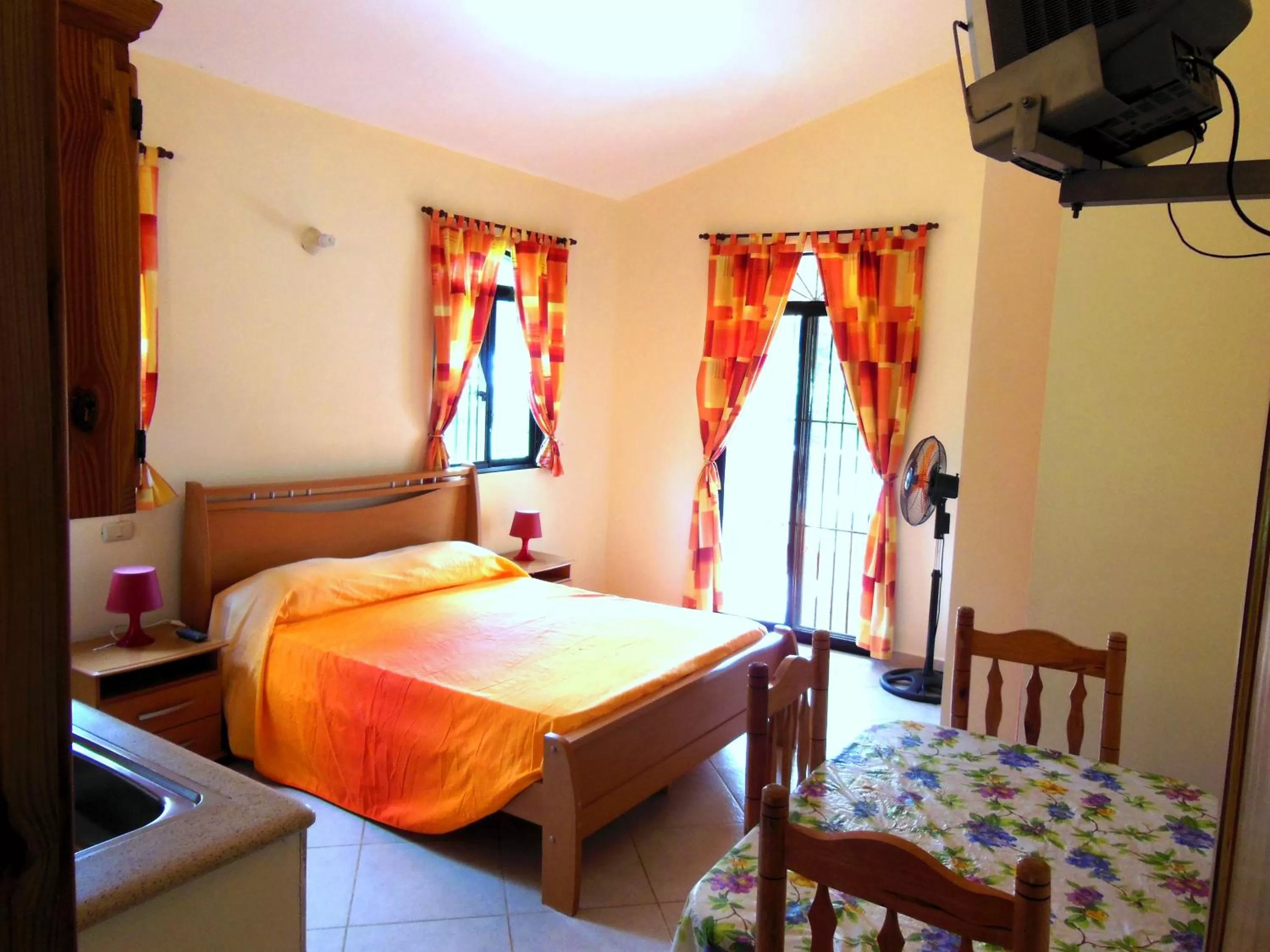 Bedroom, Bed in Casa Lily & Coco