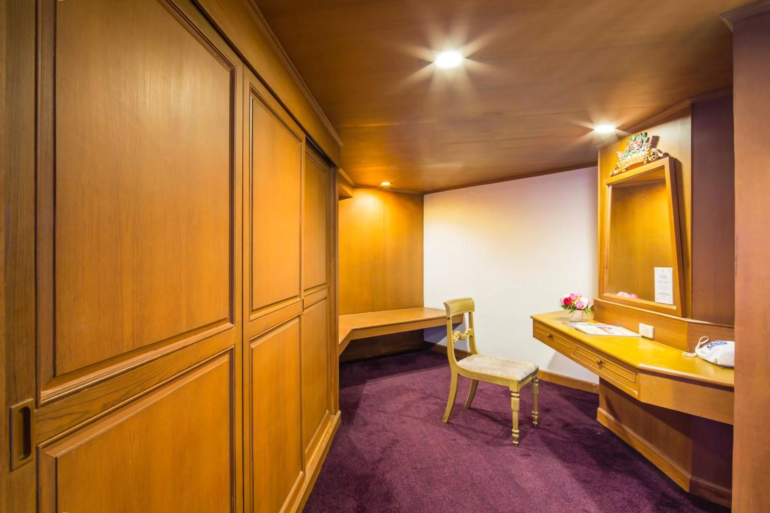 Area and facilities in Lotus Pang Suan Kaew Hotel